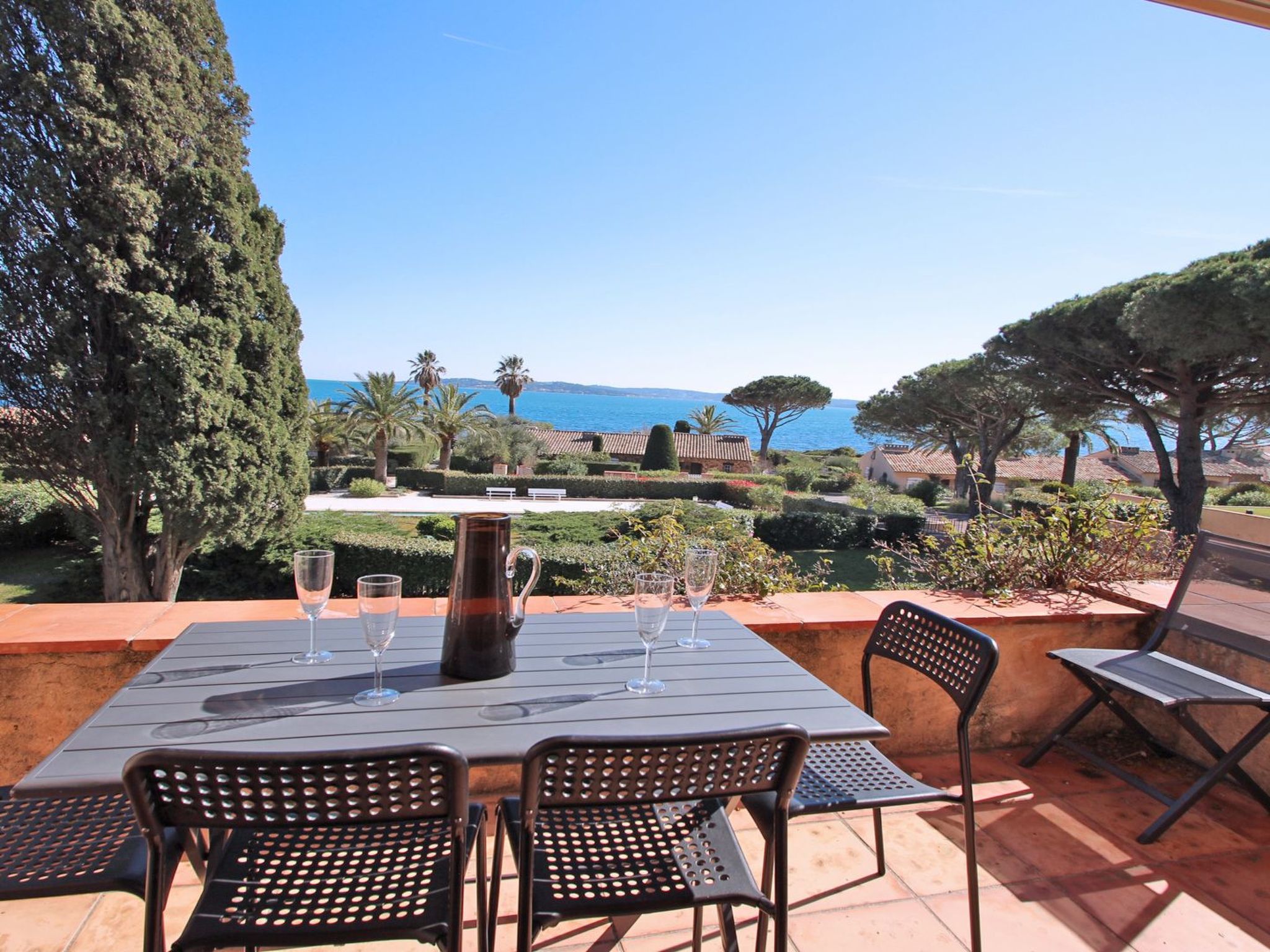 Photo of Appt T4 - 6 pers - Vue Mer - Piscine Résidence