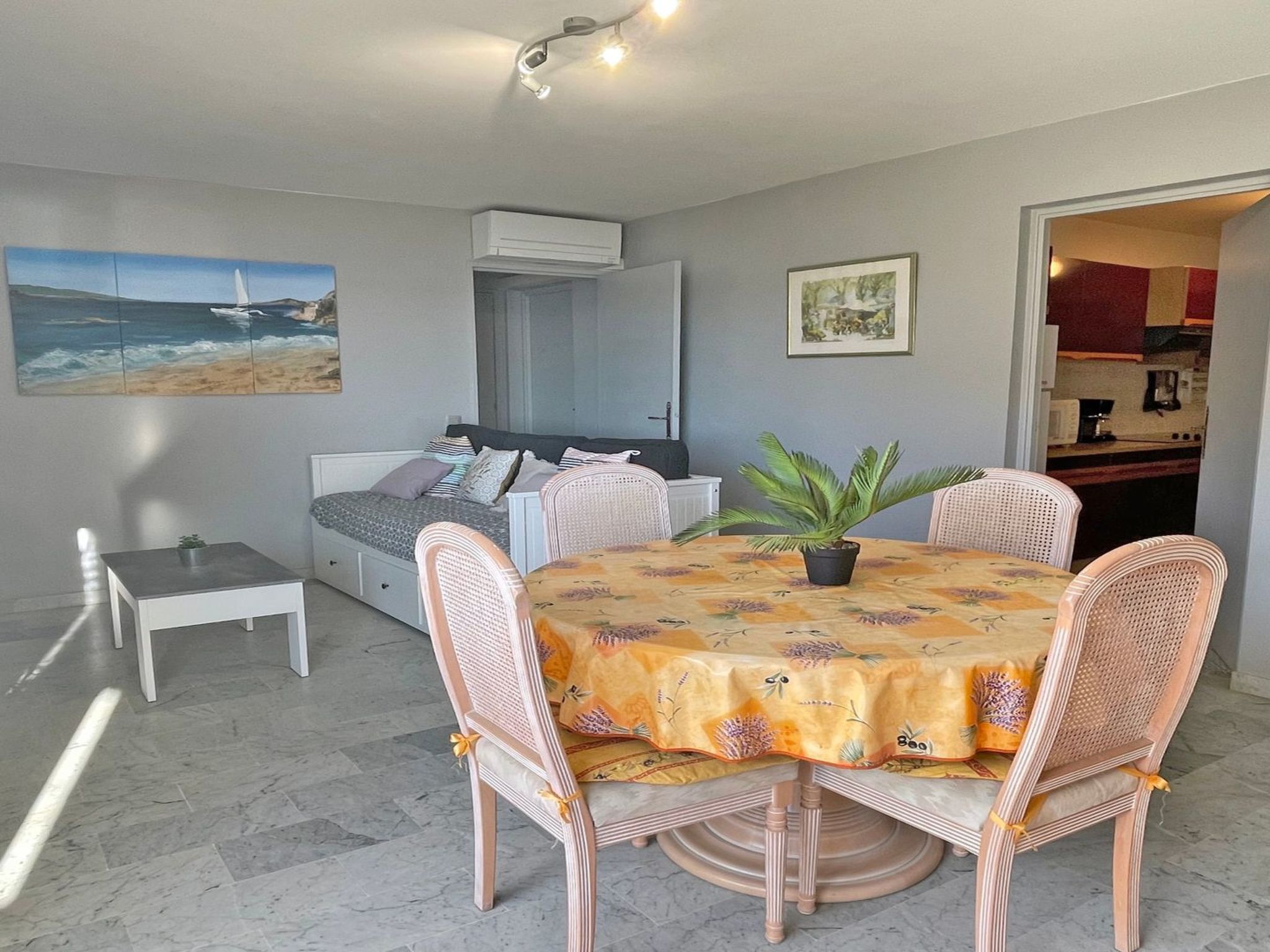 Photo of T2 mit Klimaanlage in Strandnähe in Ste Maxime