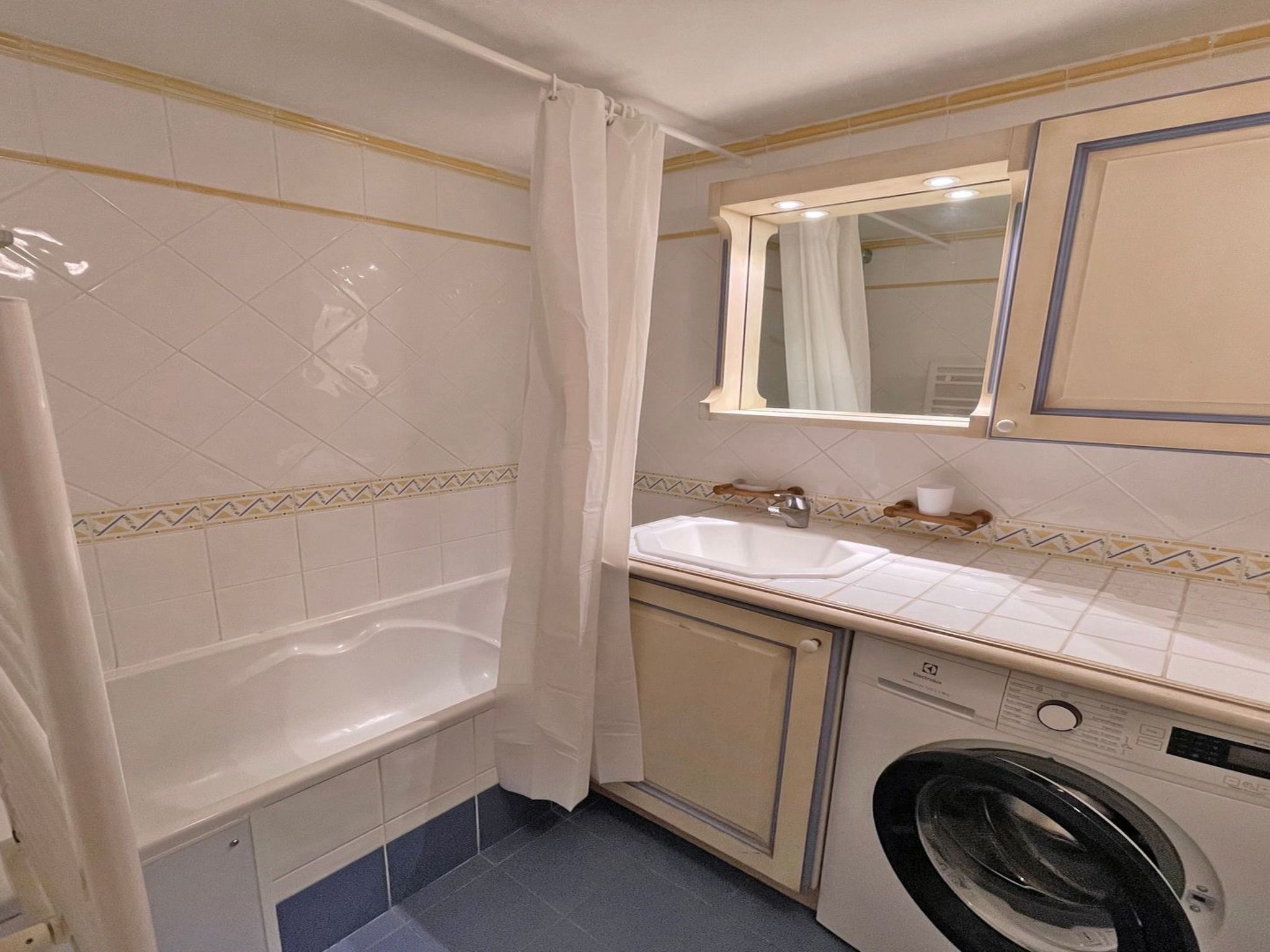 Photo of Appartement T4- Schwimmbad Residenzen- Klimaanlage