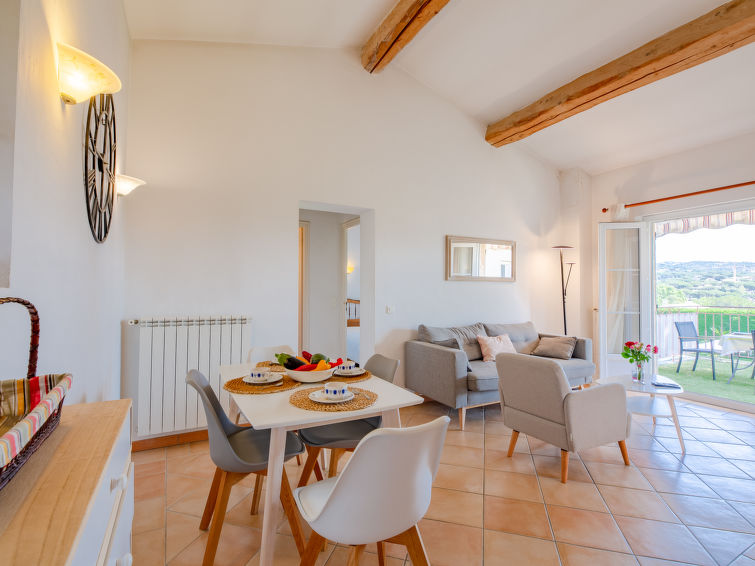 Search and Stay destination Sainte-Maxime, Provence-Alpes-Côte d'Azur - France from AU$ 145. Gobino