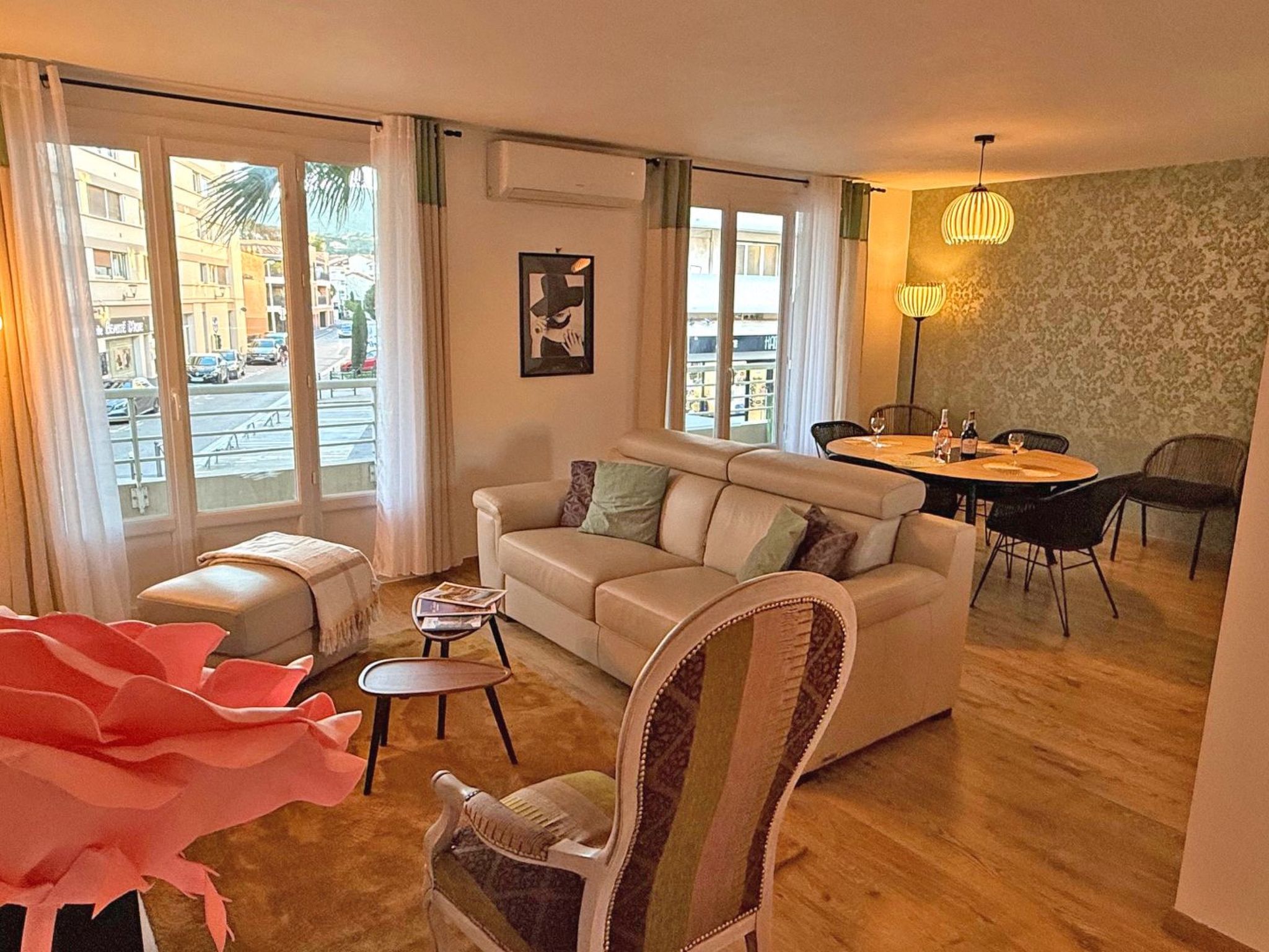 Photo of Wohnung T3 - 5 pers - Klimaanlage - Zentrum