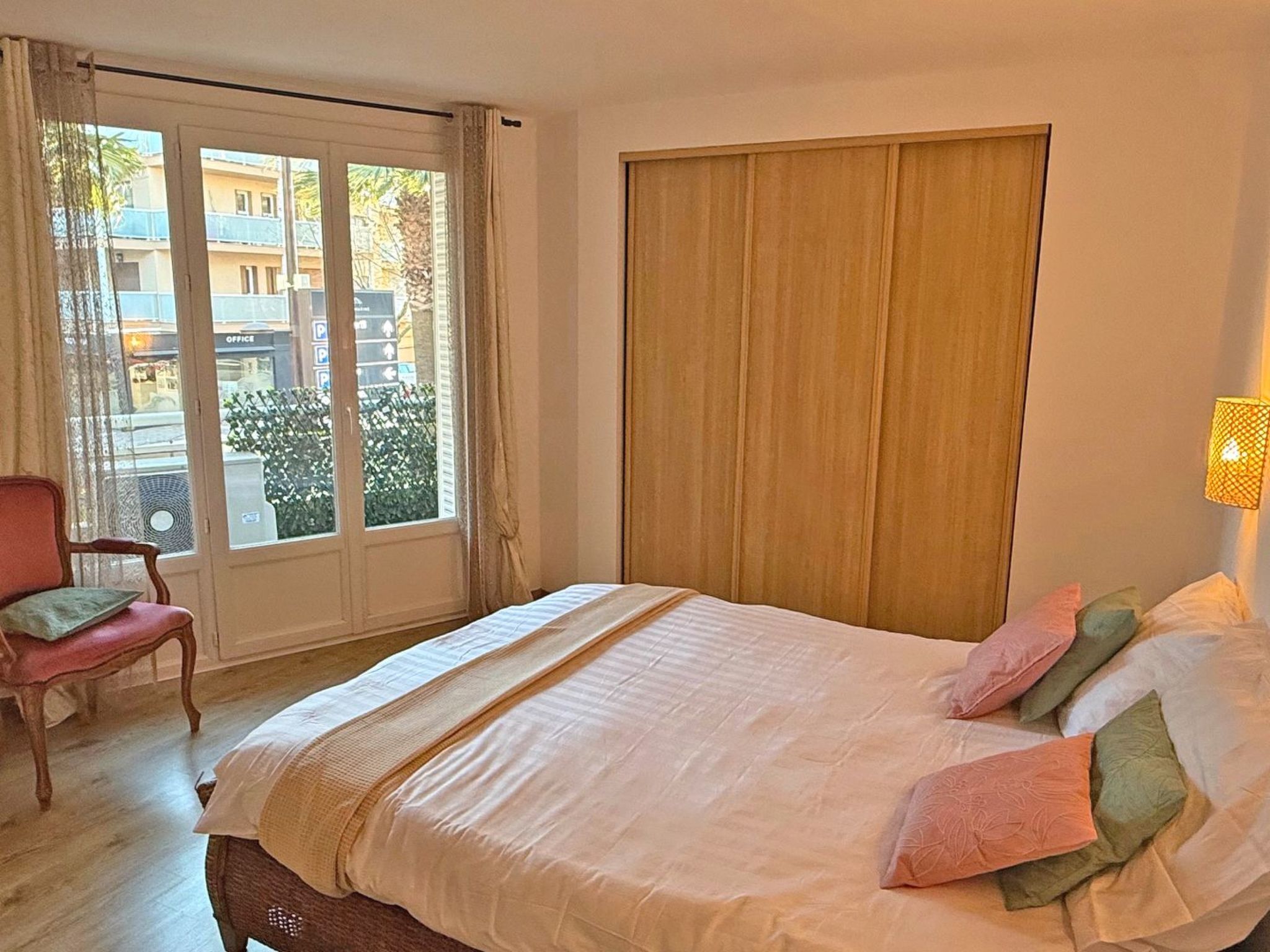 Photo of Wohnung T3 - 5 pers - Klimaanlage - Zentrum