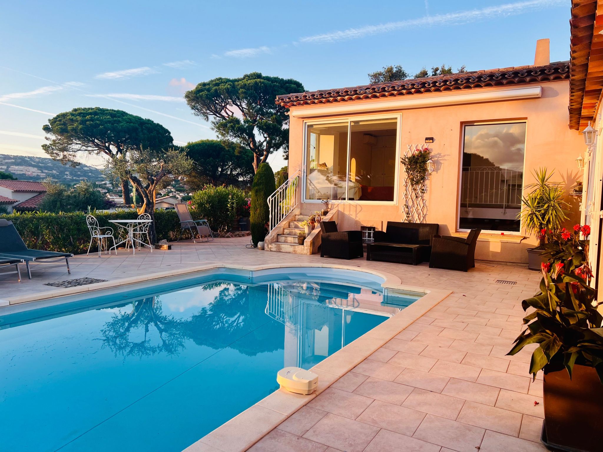 "Villa Cypangha"-Dedans