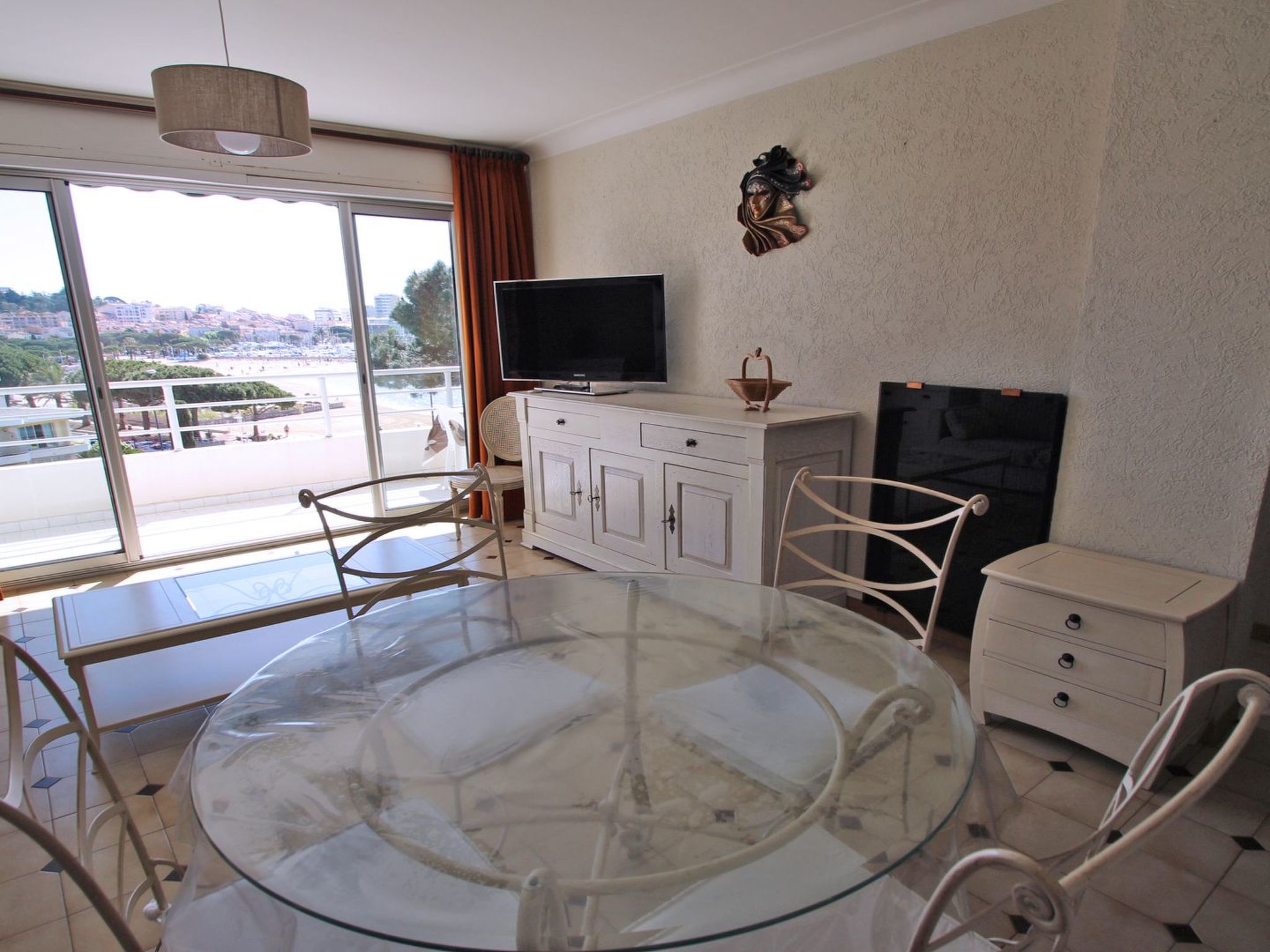 Photo of mit Blick auf das Wasser