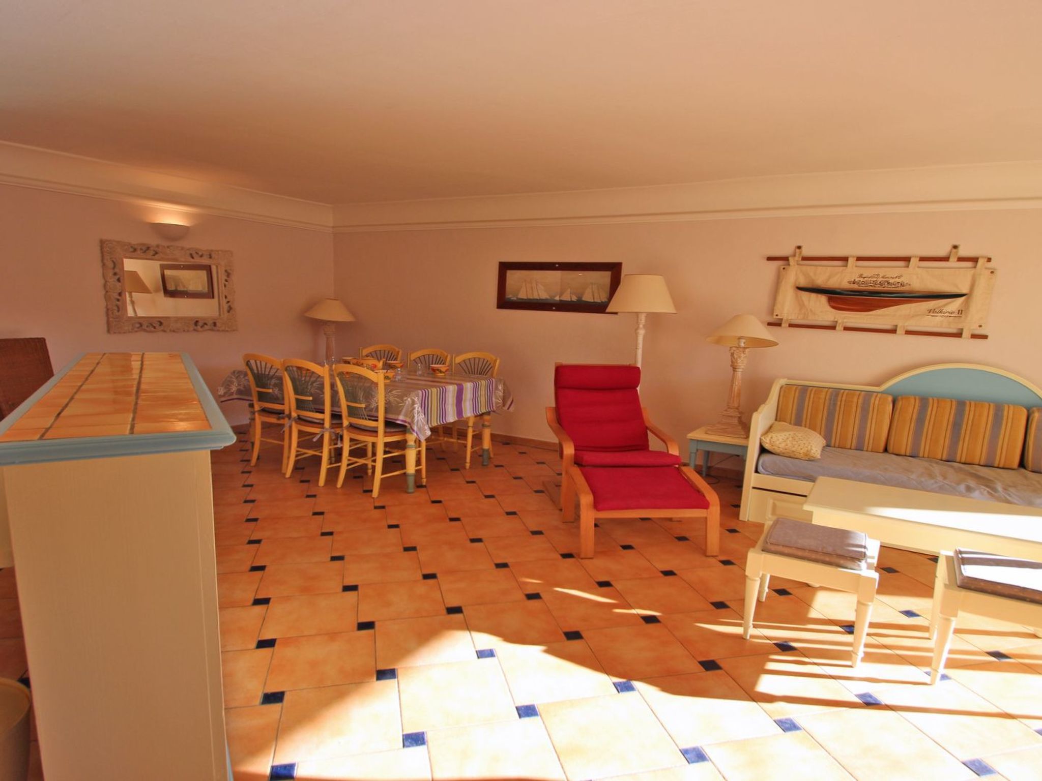 Photo of Apartment Port marine T4 mit Pool Residenz