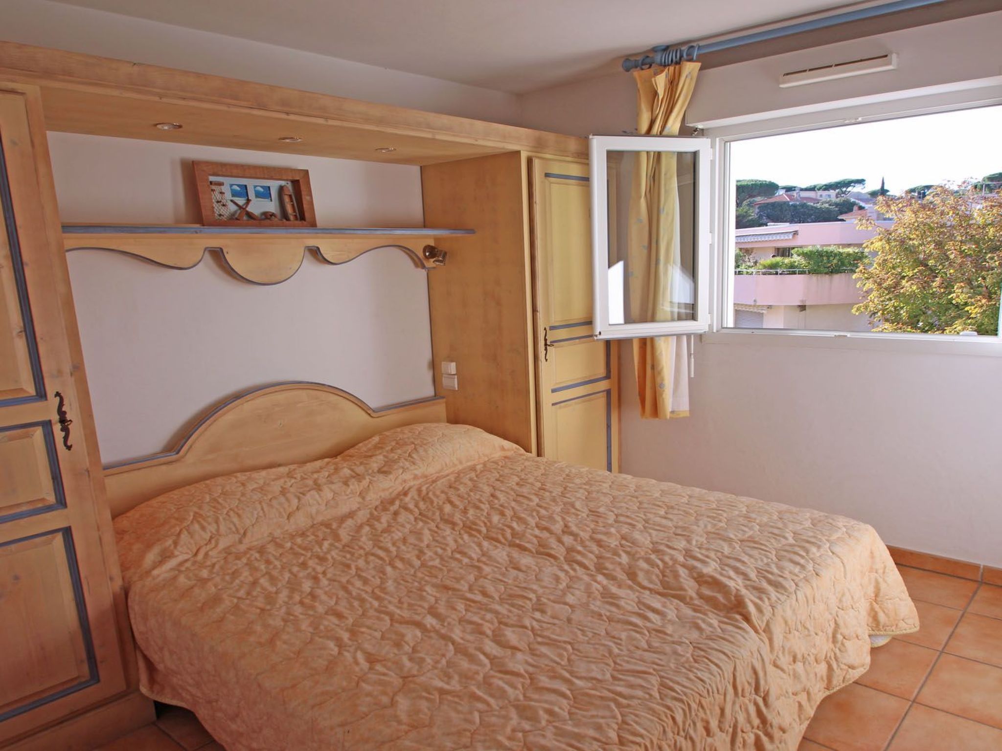 Photo of Apartment Port marine T4 mit Pool Residenz