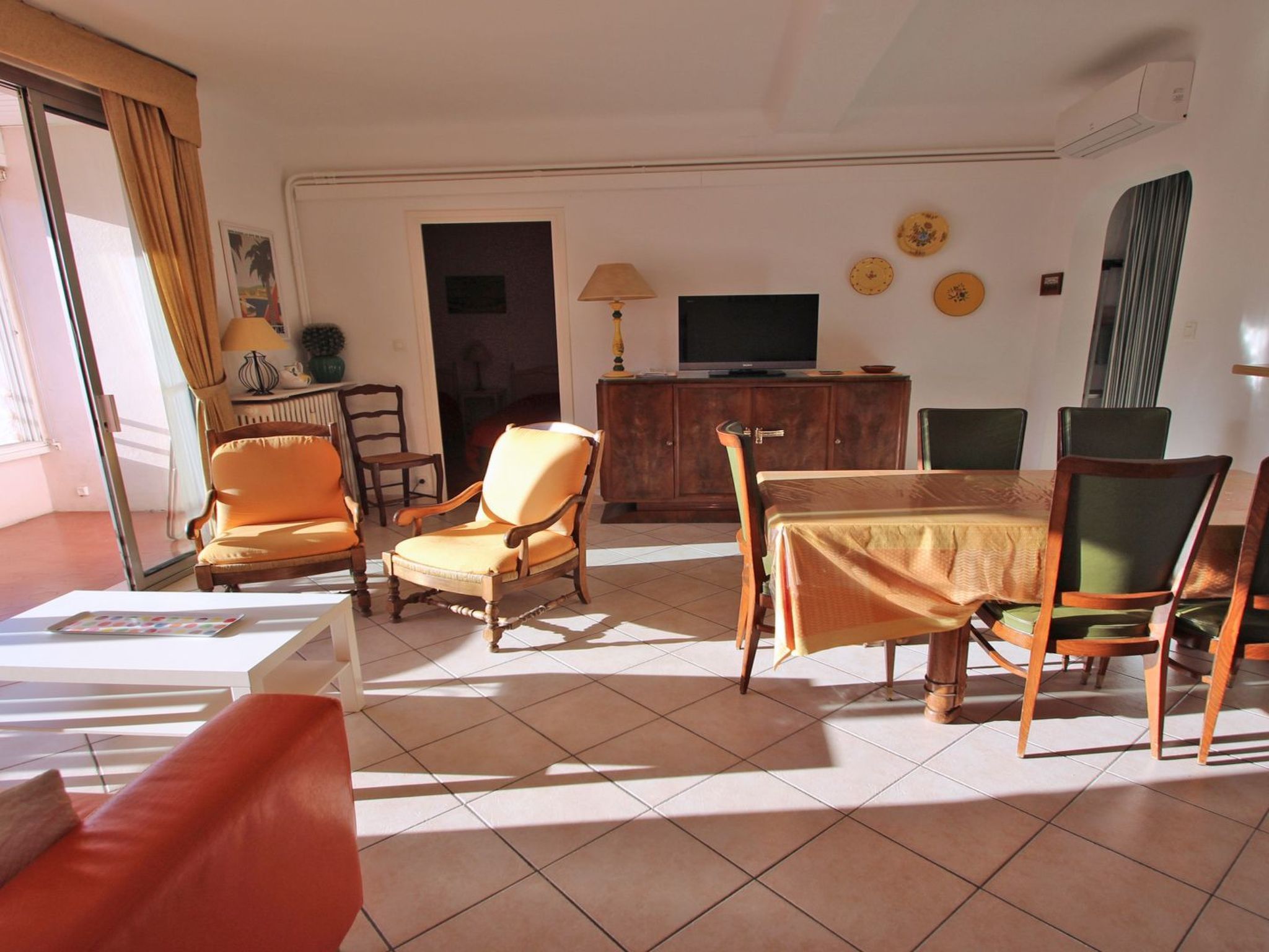 Photo of Appt T4 face à la plage - Clim - Ste Maxime