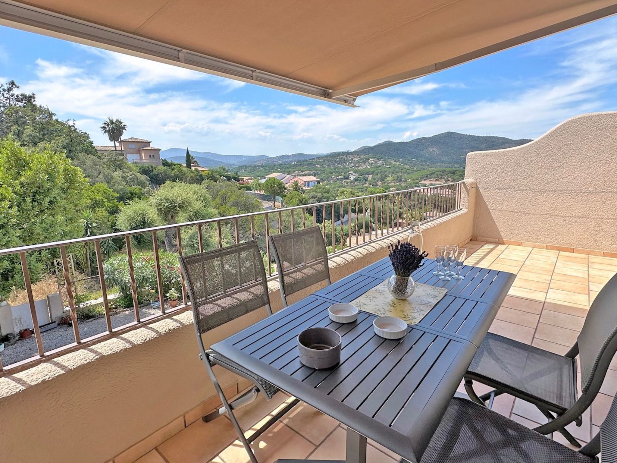 Appt T2 - 4 pers - Klima - Piscine et tennis - WiFi Apartment in Sainte Maxime