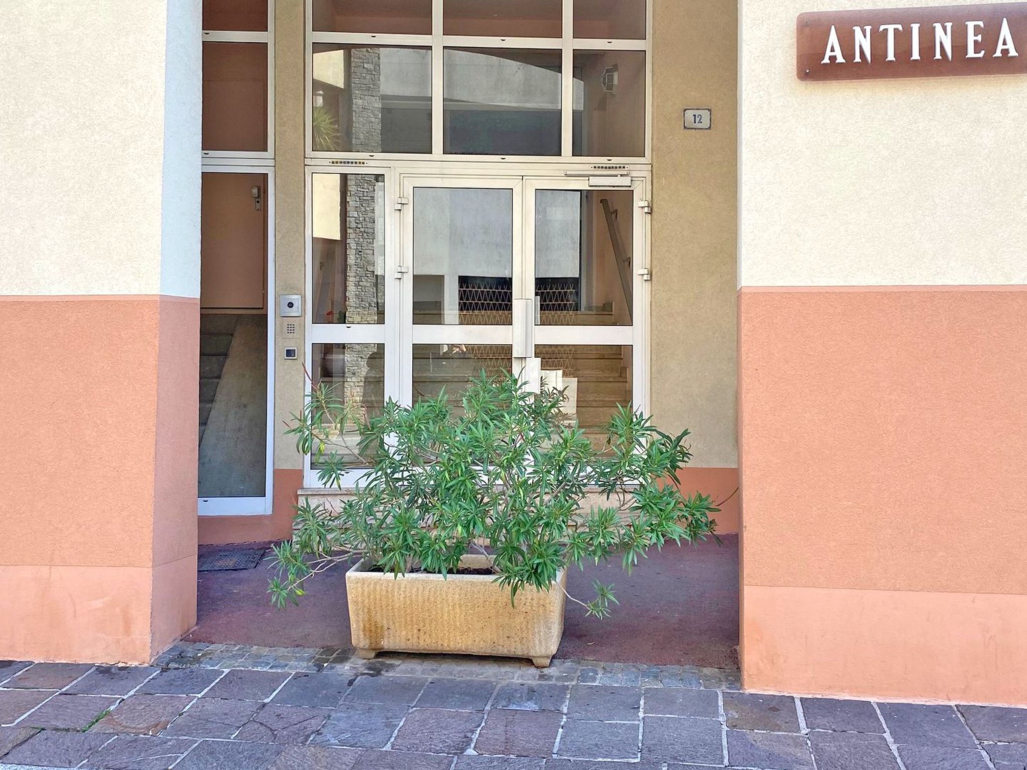 Photo of Wohnung T3 - 4 pers - Klimaanlage - Sainte Maxime