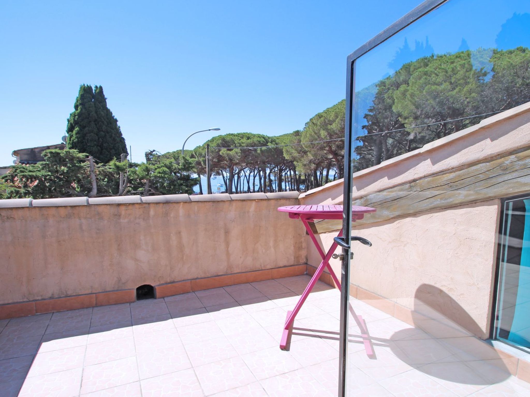 Photo of Haus 5 pers - Swimmingpool- Klimaanlage- WiFi