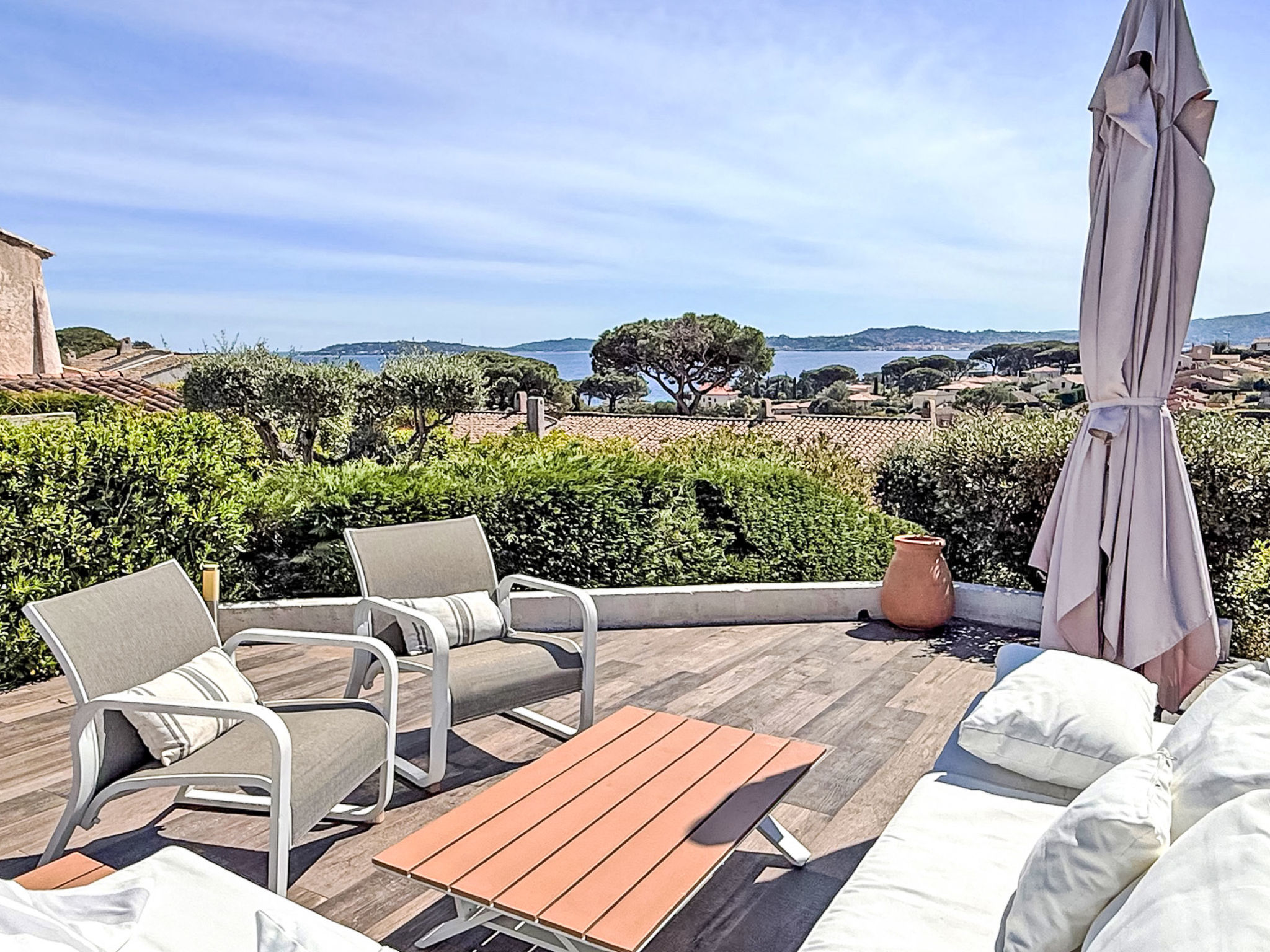 Photo of Haus 6 Personen- Klimaanlage- Wifi- Meerblick