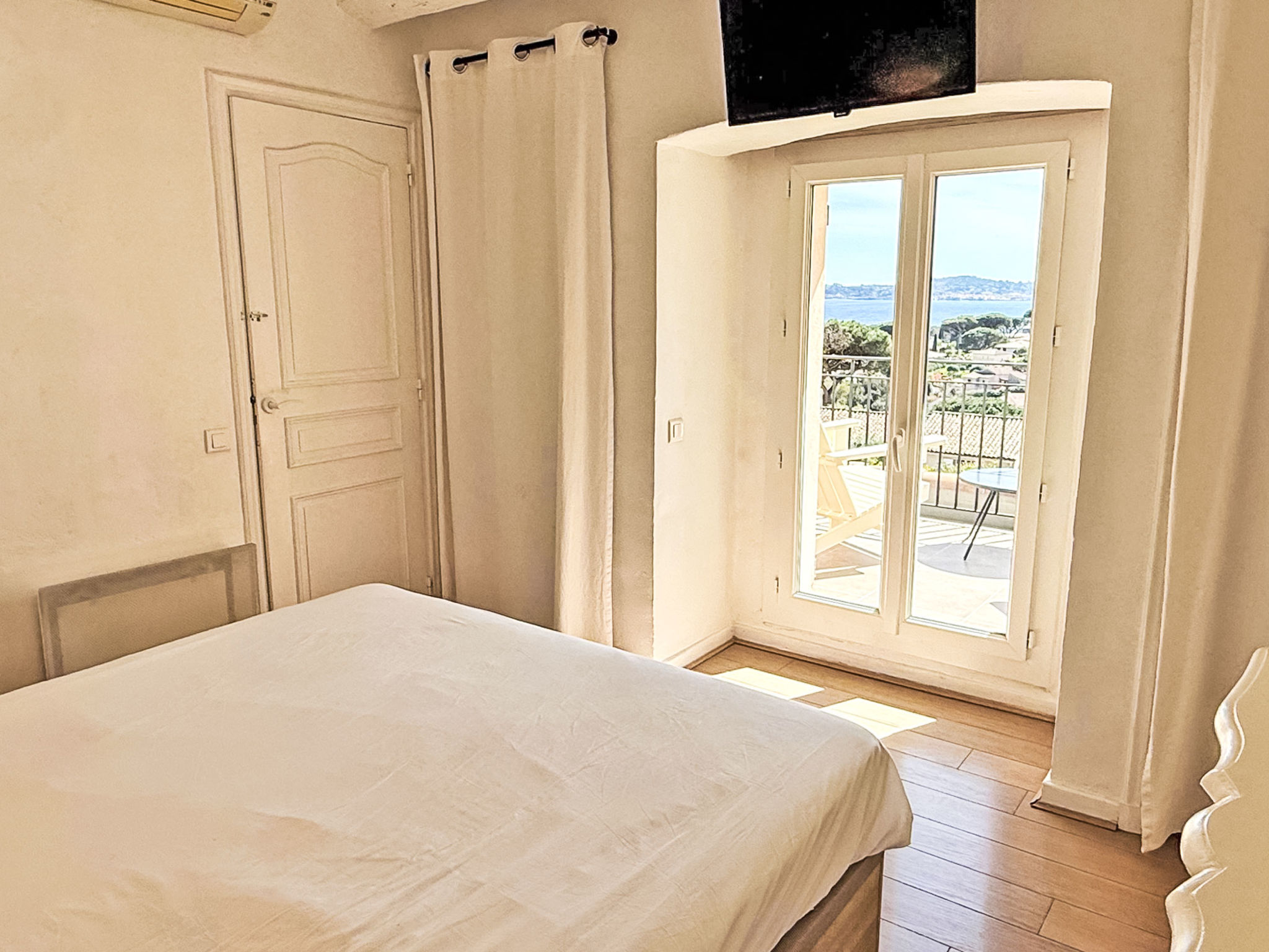 Photo of Haus 6 Personen- Klimaanlage- Wifi- Meerblick