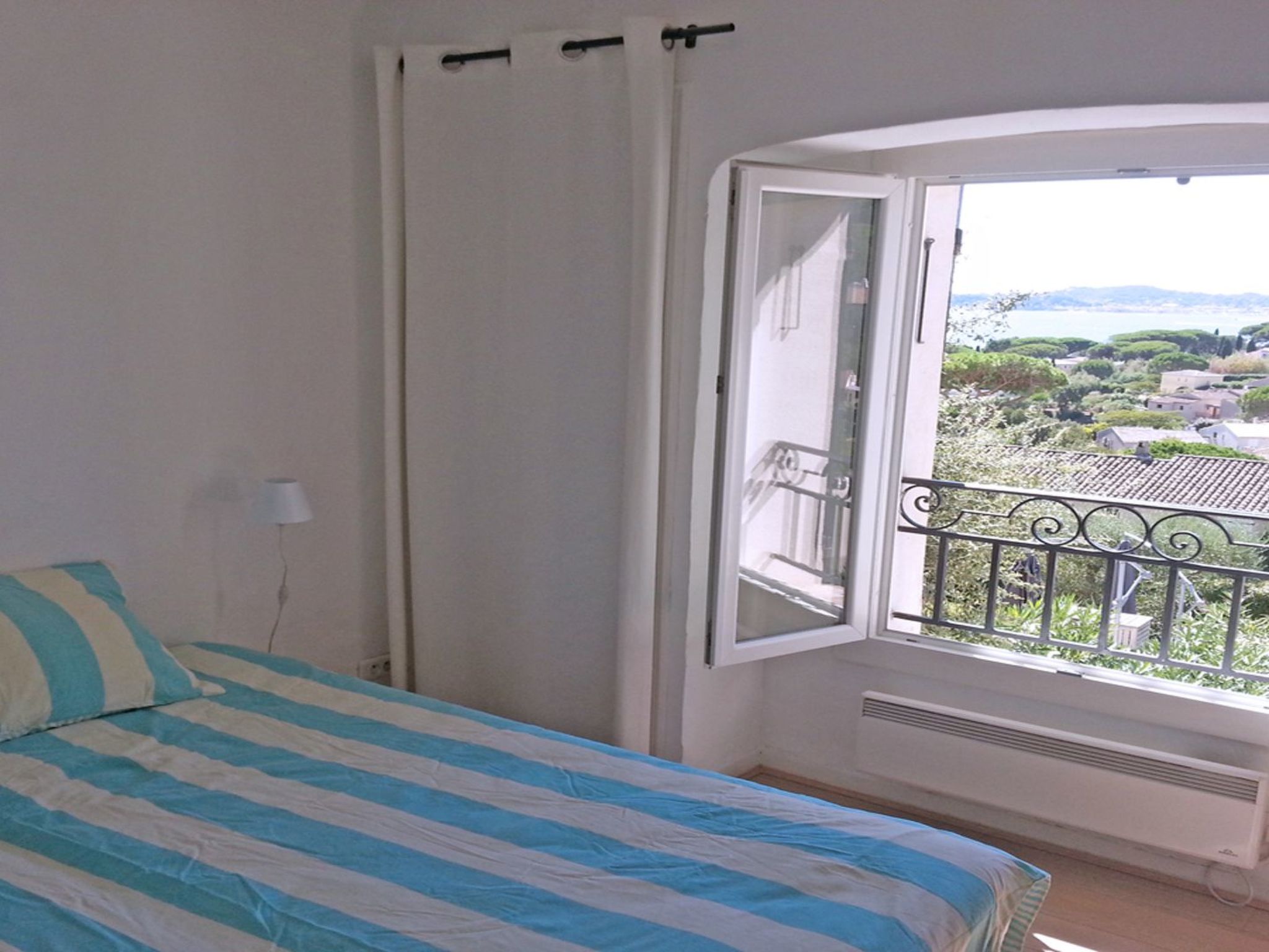 Photo of Haus 6 Personen- Klimaanlage- Wifi- Meerblick