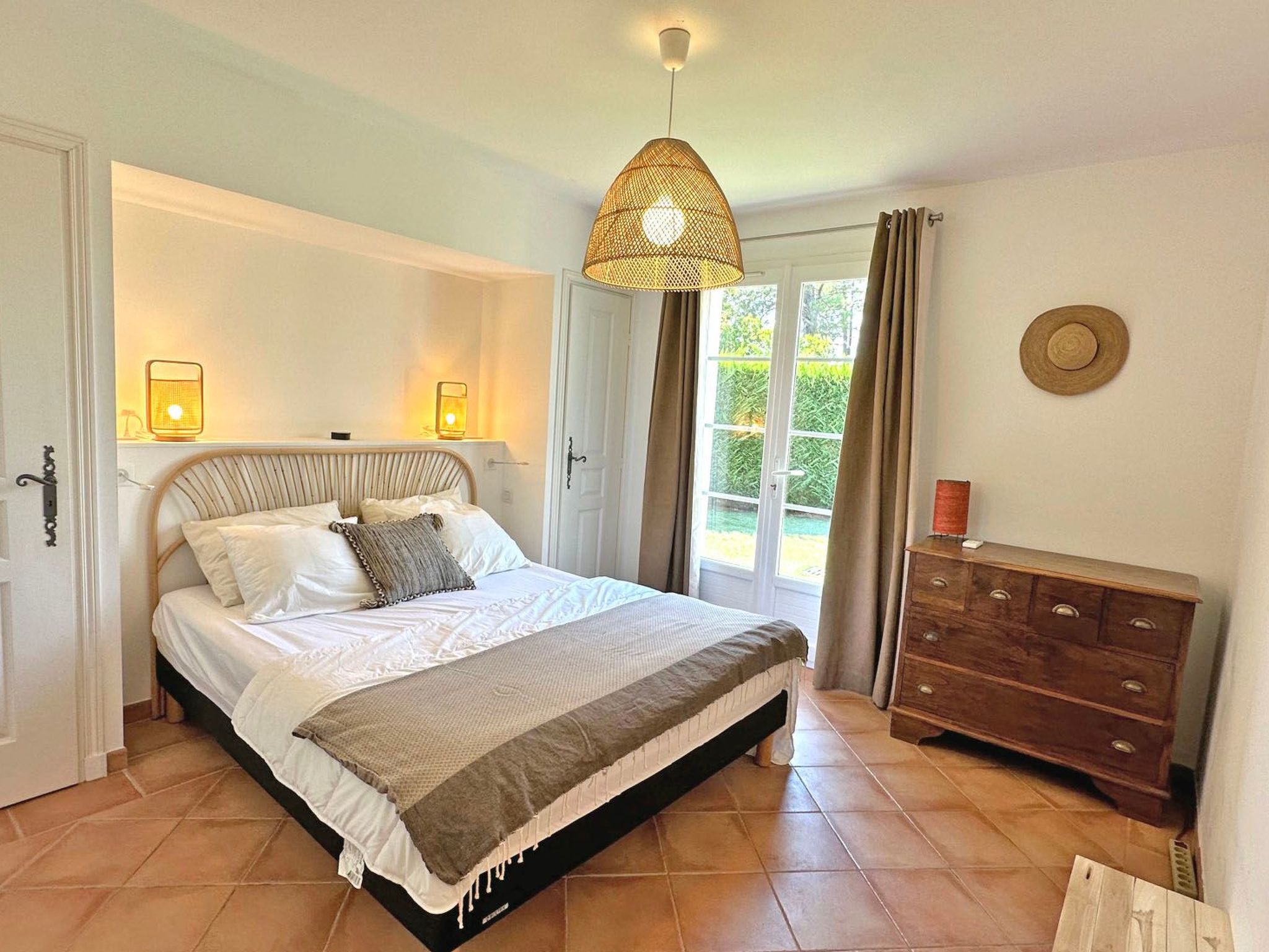 Photo of Villa T4 - 6 Personen - Privates Schwimmbad - WiFi - Klimaanlage - Sainte Maxim