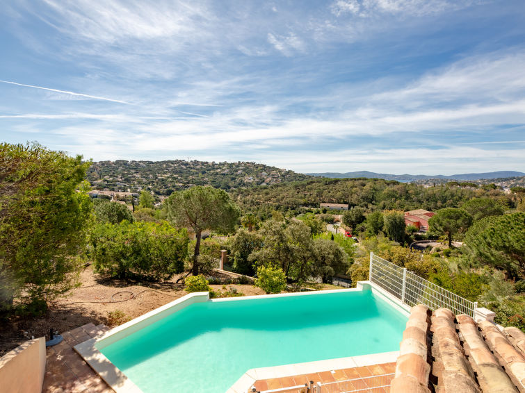 Search and Stay destination Sainte-Maxime, Provence-Alpes-Côte d'Azur - France from AU$ 517. La Figuière