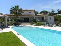 Villa met zeezicht in Sainte-Maxime: luxe aan de Côte d'Azur - thumbnail 1