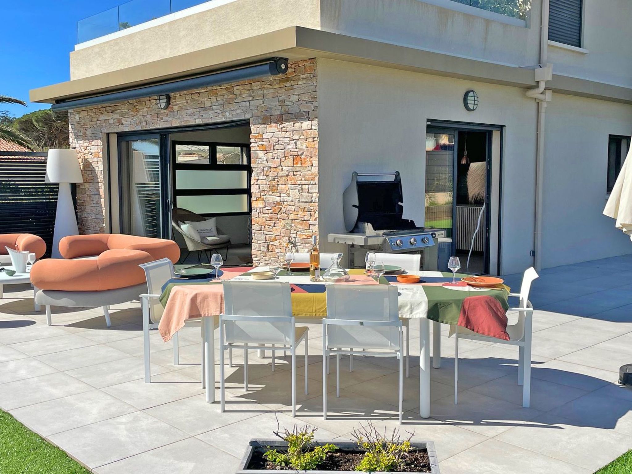 Photo of Wohnung T4 - 6 Personen - Meerblick - Klimaanlage - Wifi - Direkt am Strand - S