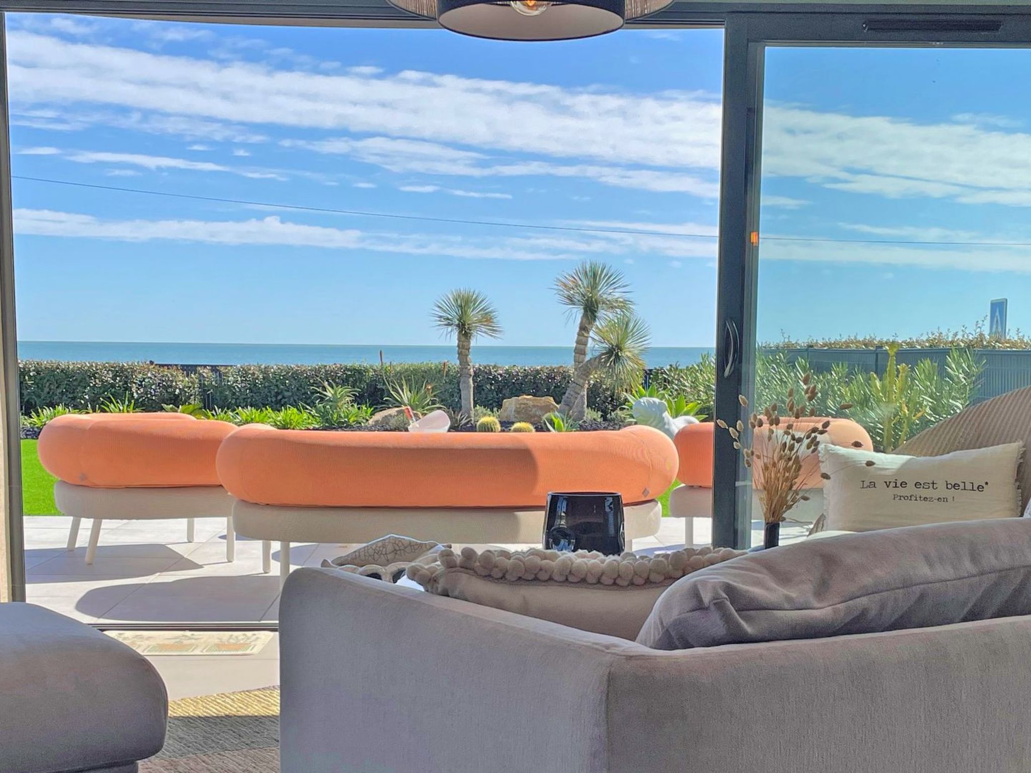 Photo of Wohnung T4 - 6 Personen - Meerblick - Klimaanlage - Wifi - Direkt am Strand - S