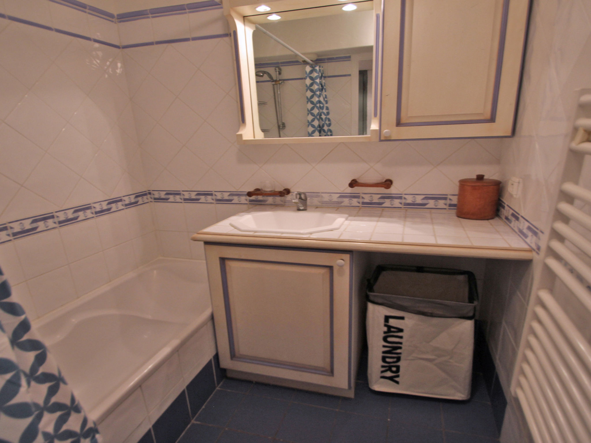 Photo of APT T3 - 4 pers - Schwimmbad Residenz - Klimaanlage - WiFi