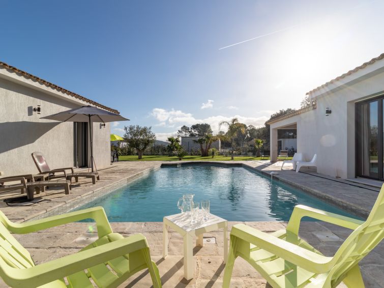 Search and Stay destination Le Plan-de-la-Tour, Provence-Alpes-Côte d'Azur - France from AU$ 443. Cedelen