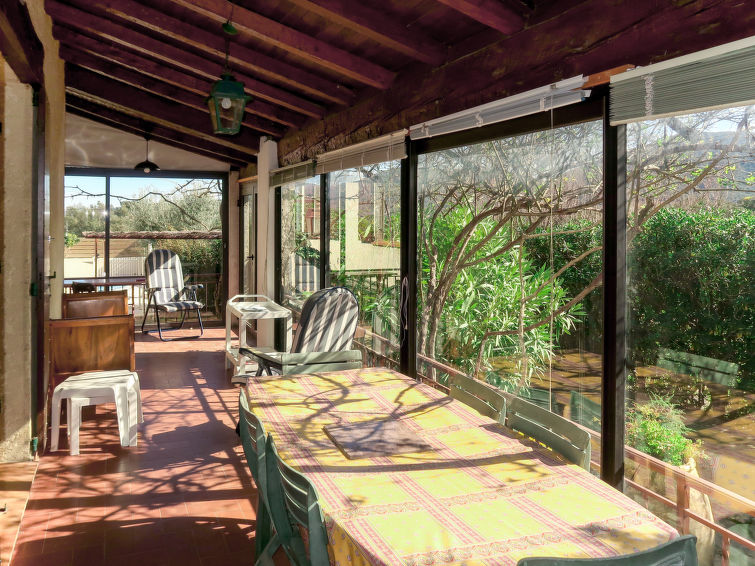 Search and Stay destination Le Plan-de-la-Tour, Provence-Alpes-Côte d'Azur - France from AU$ 182. Lou Mazet