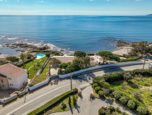 Studio aan de Côte d'Azur met uitzicht, op 350m van het strand van Les Issambres - thumbnail 1