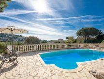 Villa Botteri: Vrijstaande villa met zwembad op 1,3 km van zee aan de Côte d'Azur - thumbnail 2