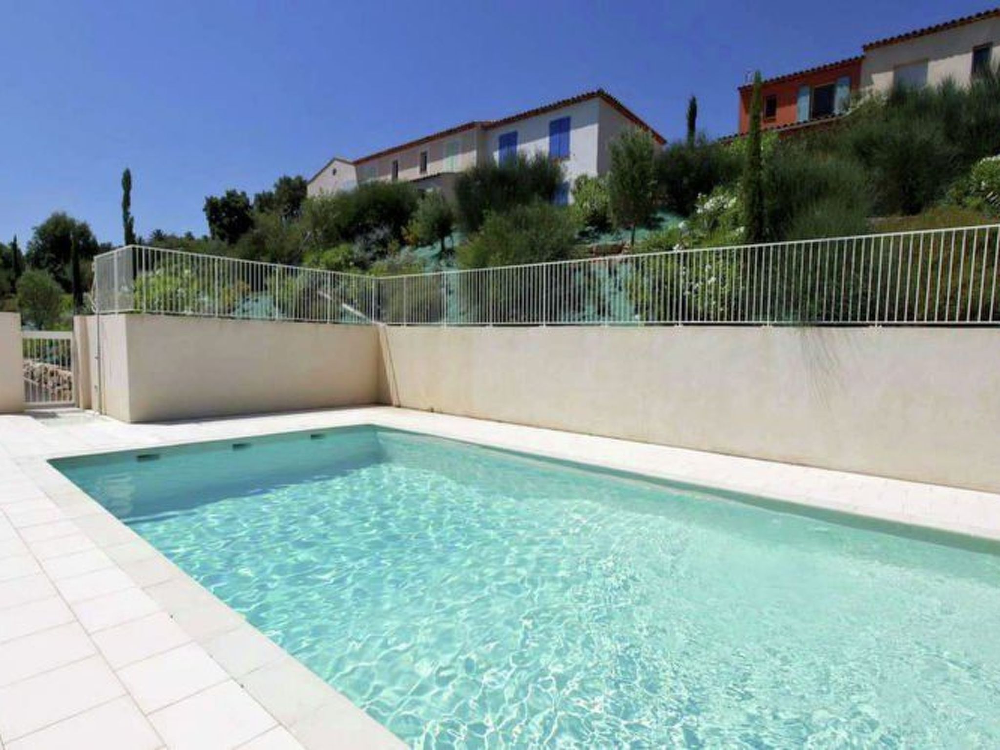 Mit Garten, Grill und Terrasse-Draußen