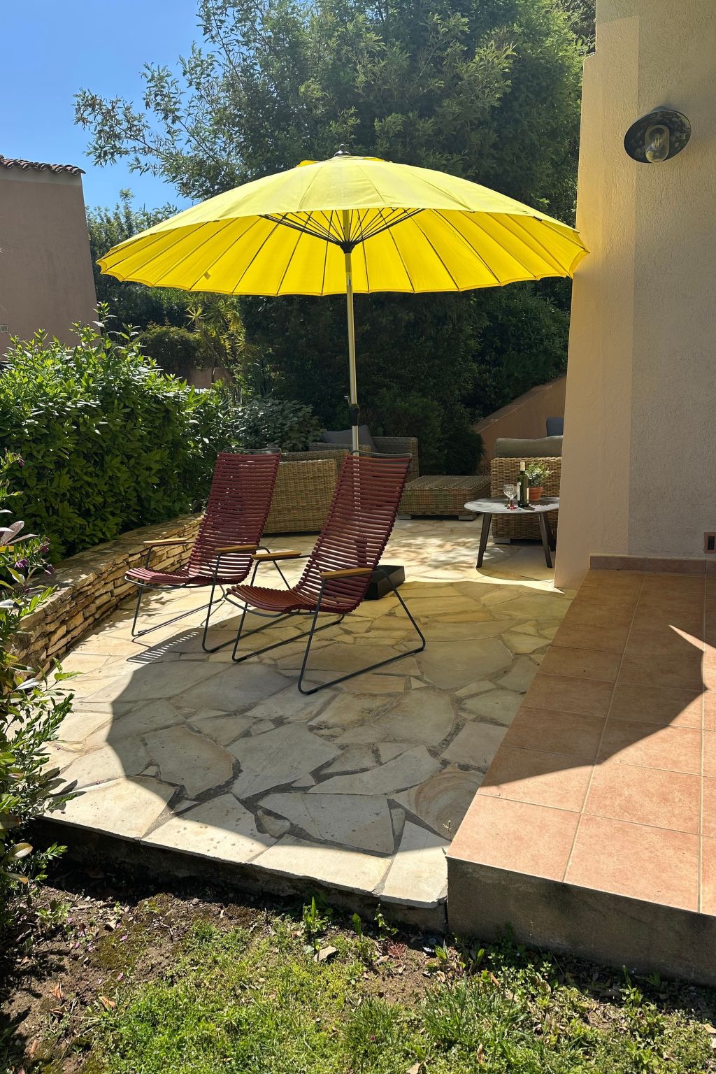 Photo of mit Garten, Grill und Terrasse