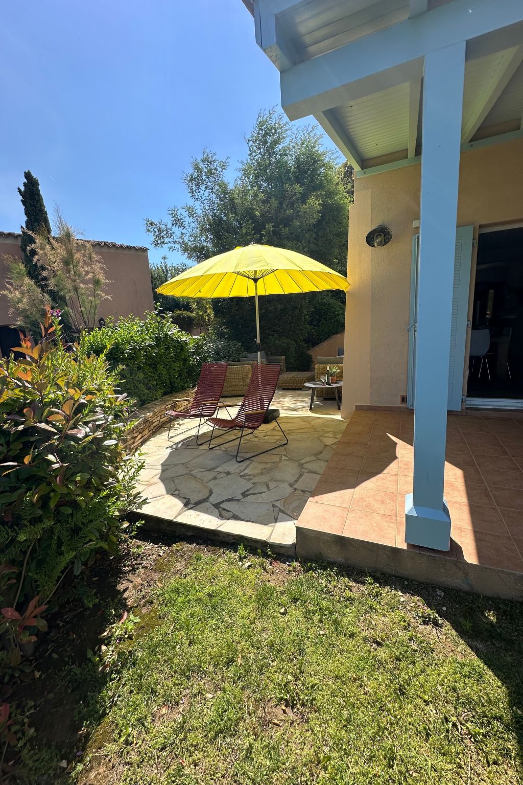 Photo of mit Garten, Grill und Terrasse