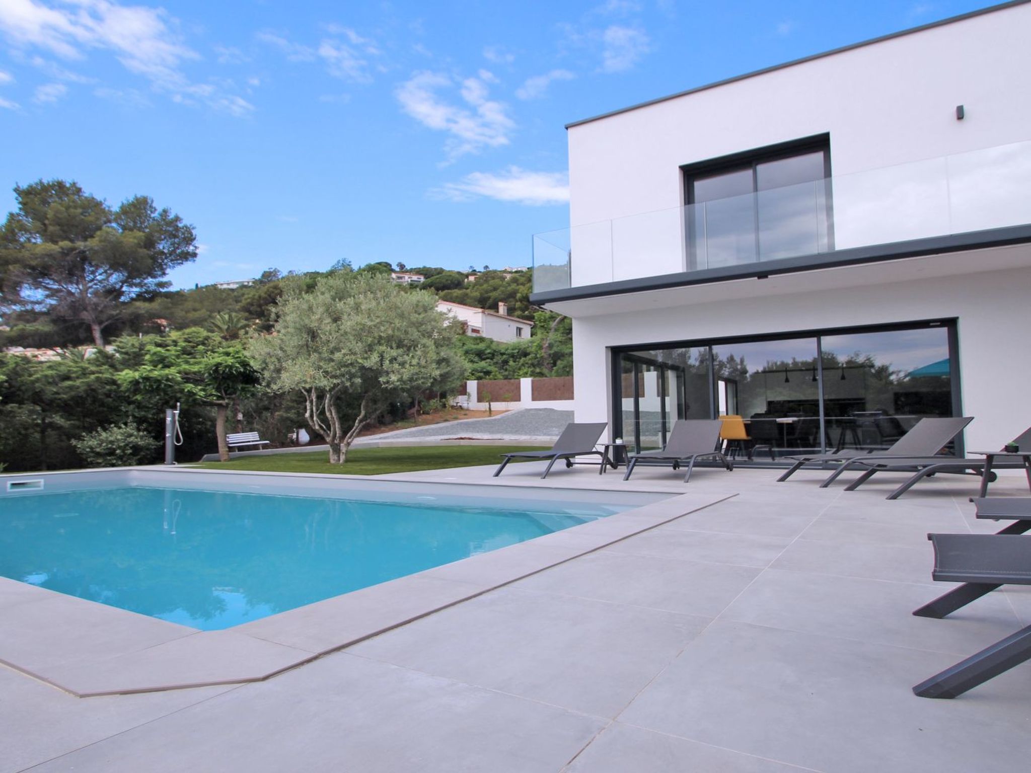 Villa 10 pers - Privates Schwimmbad - Meerblick - Wifi-Binnen