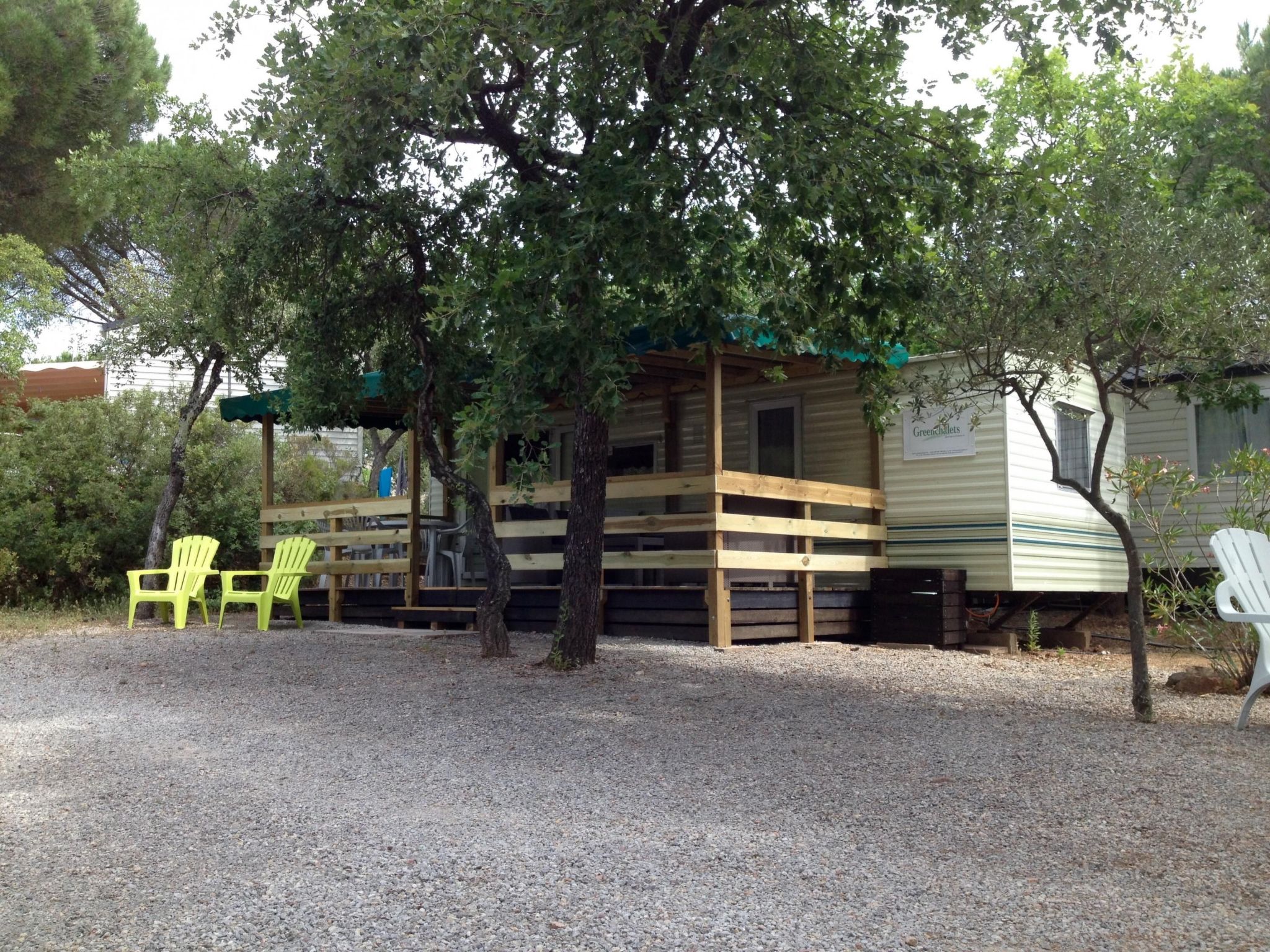 Stacaravan camping Lei Suves cote d'azur Var-Binnen