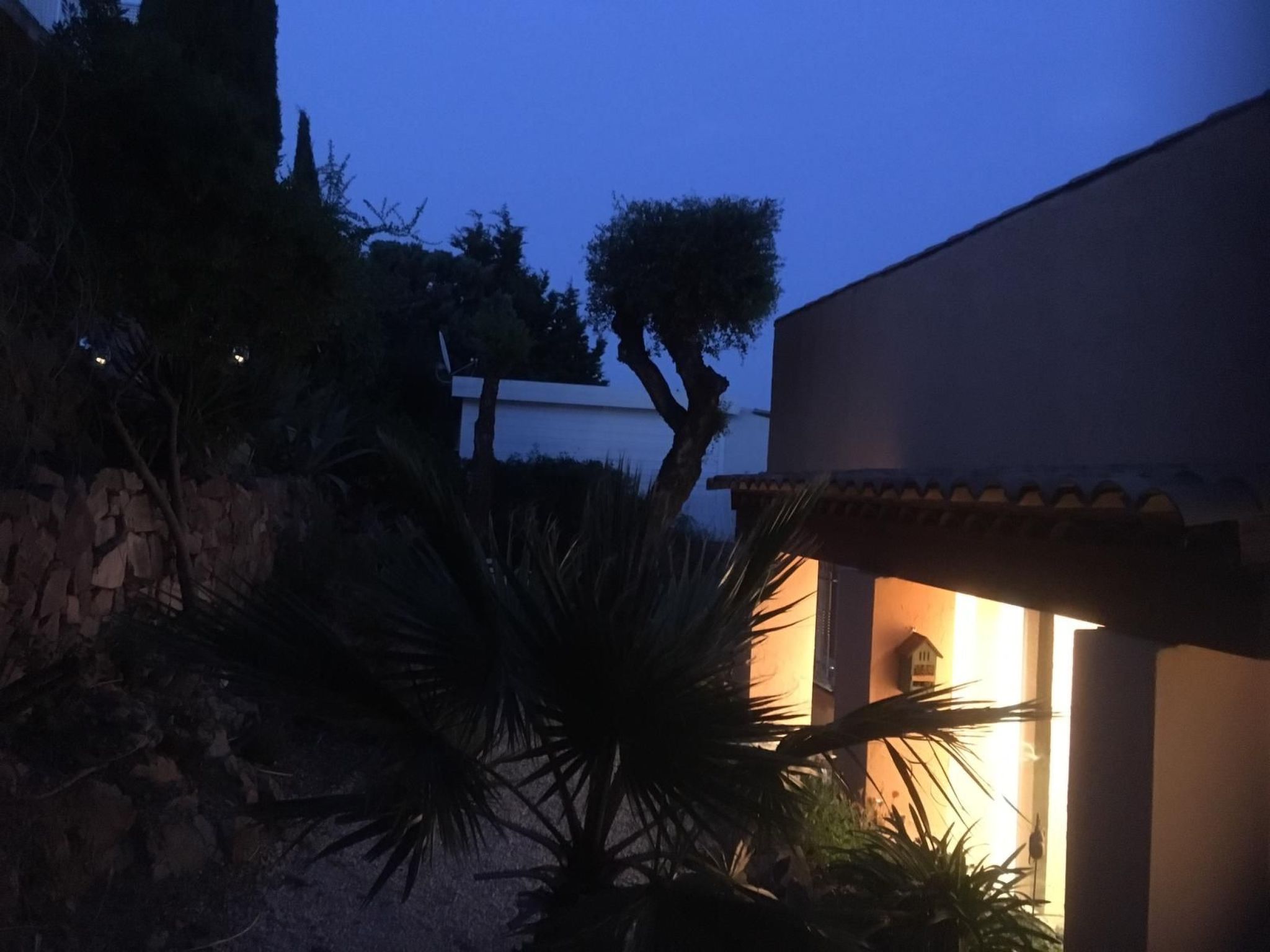 Kleine Villa an der Cote d´Azur-Drinnen