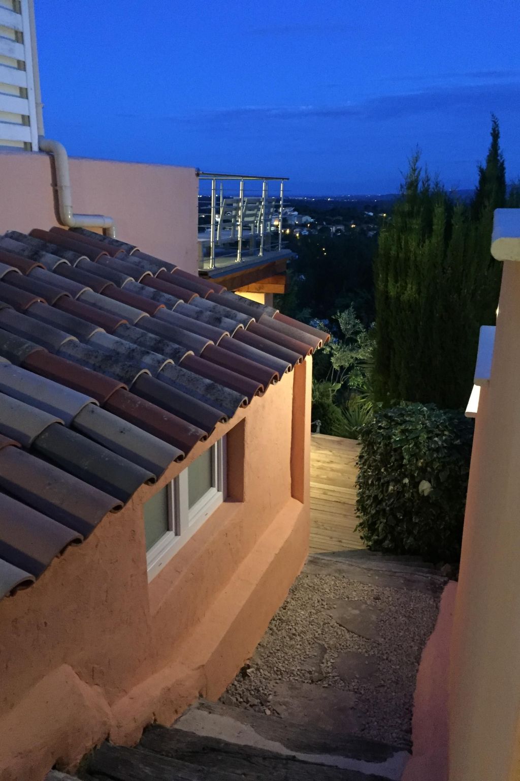 Kleine Villa an der Cote d´Azur-Drinnen