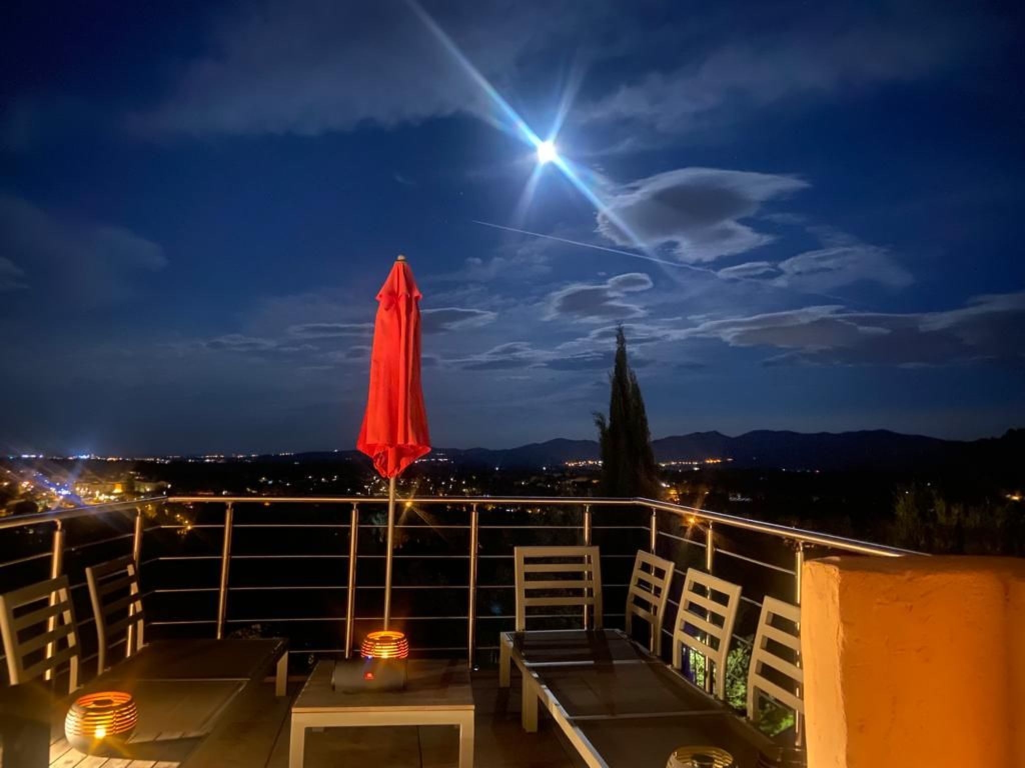 Kleine Villa an der Cote d´Azur-Drinnen