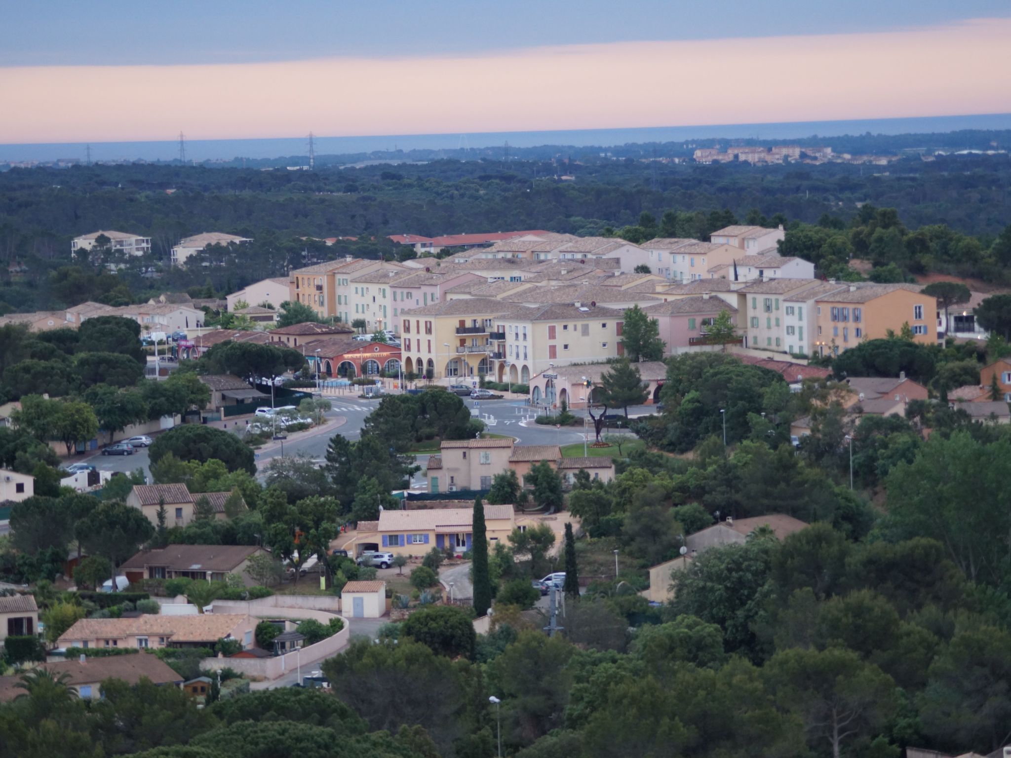 Kleine Villa an der Cote d´Azur-Drinnen
