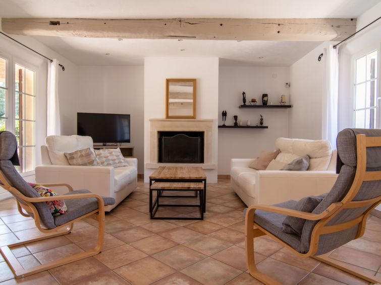 Search and Stay destination Callian, Provence-Alpes-Côte d'Azur - France from AU$ 377. Villa Gaïa (LLI130)