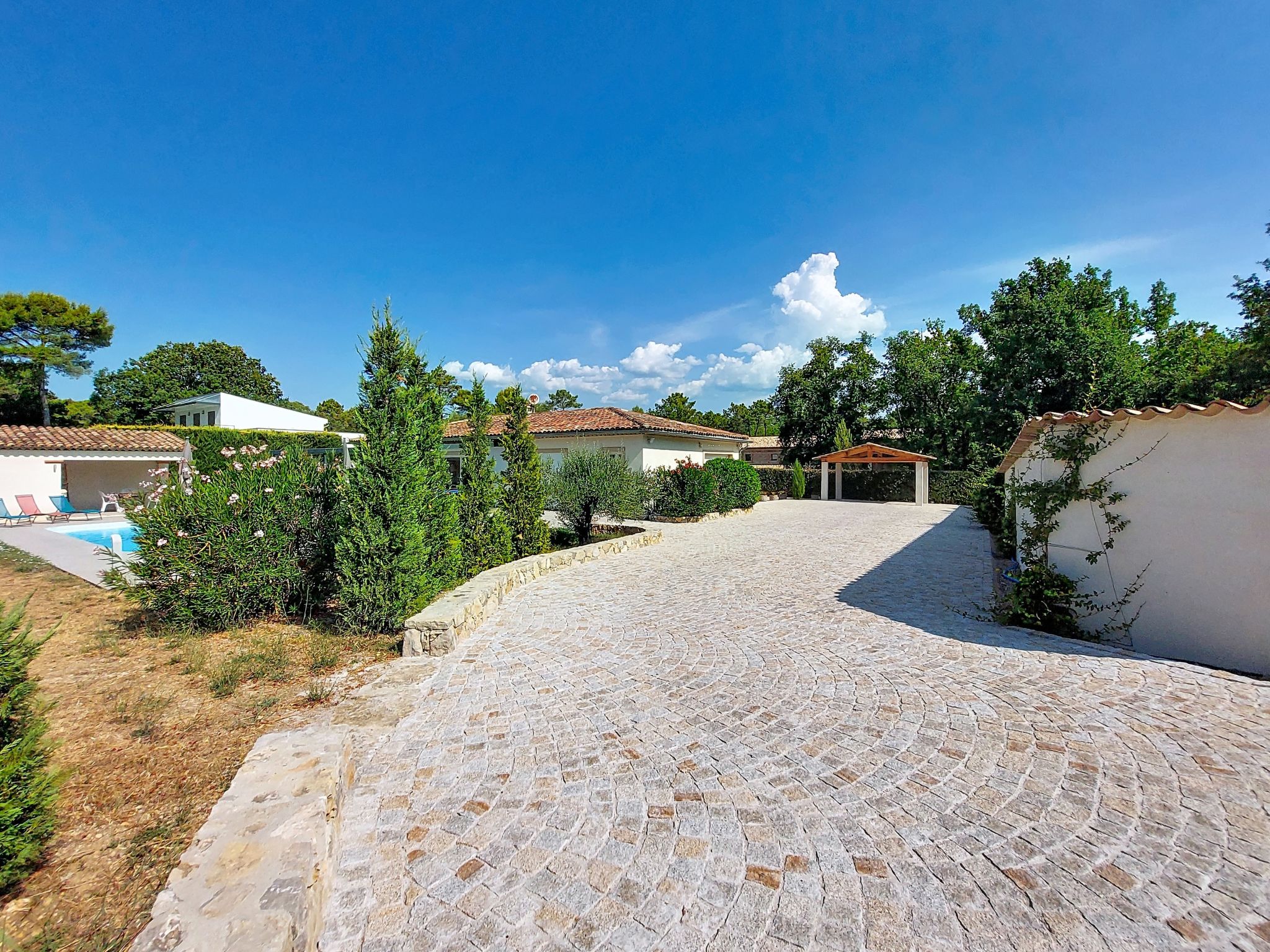 Villa D'Allongue - Buiten