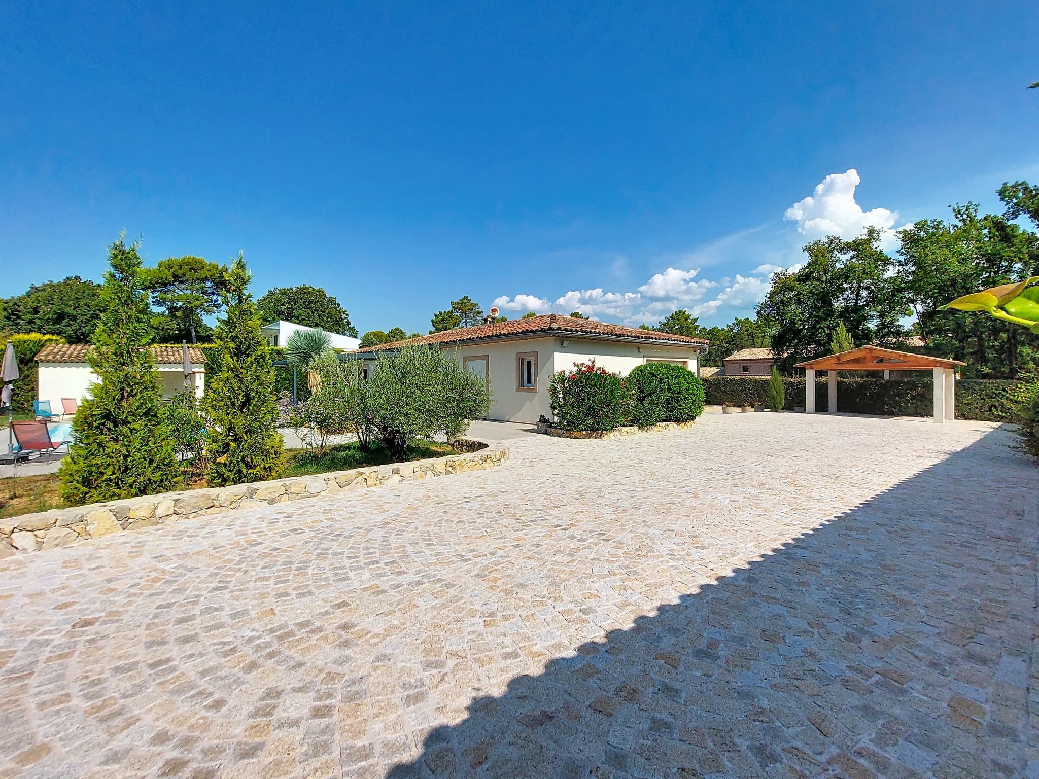 Villa D'Allongue - Buiten