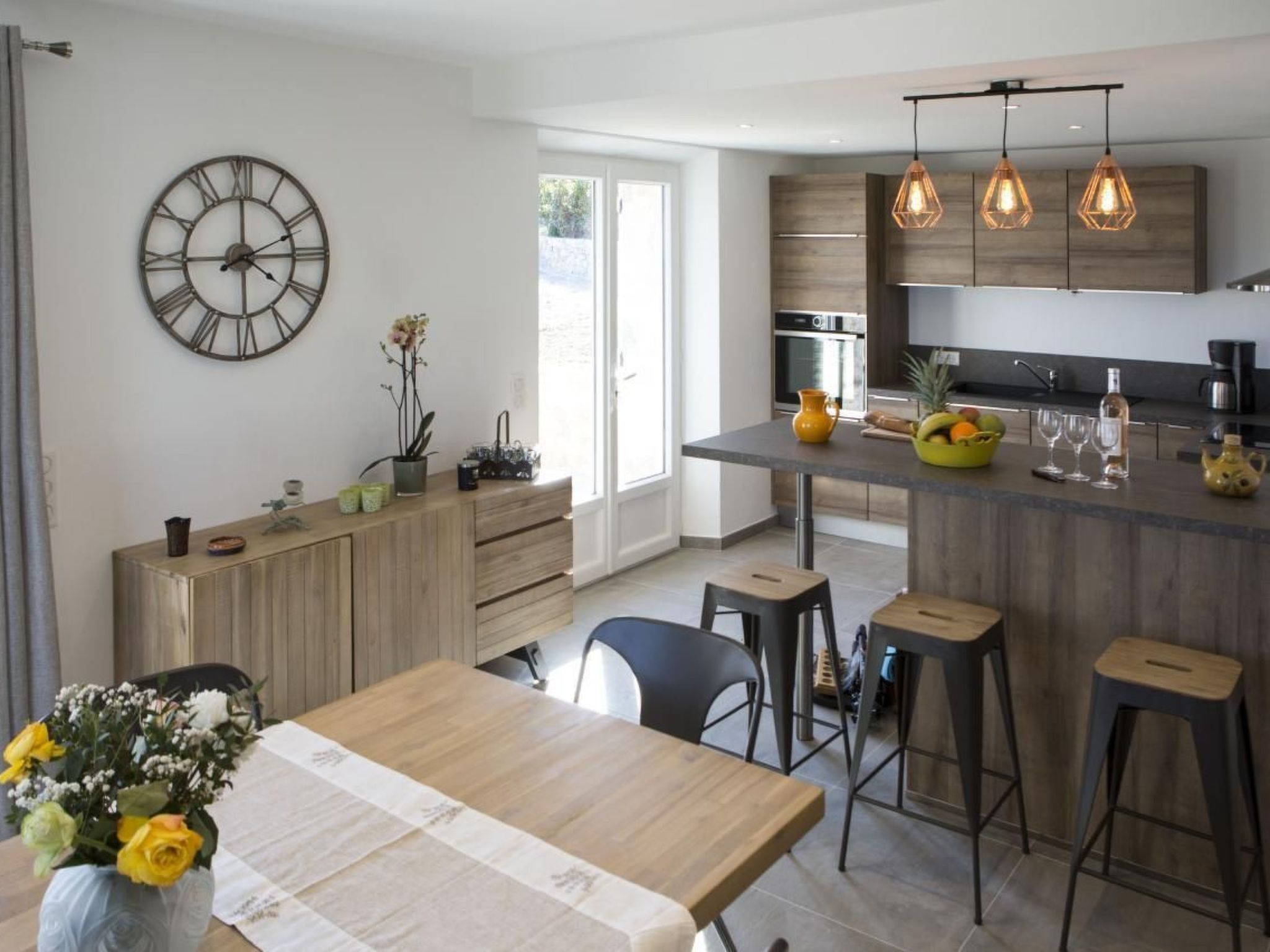 "Meline" mit Aussicht-Drinnen