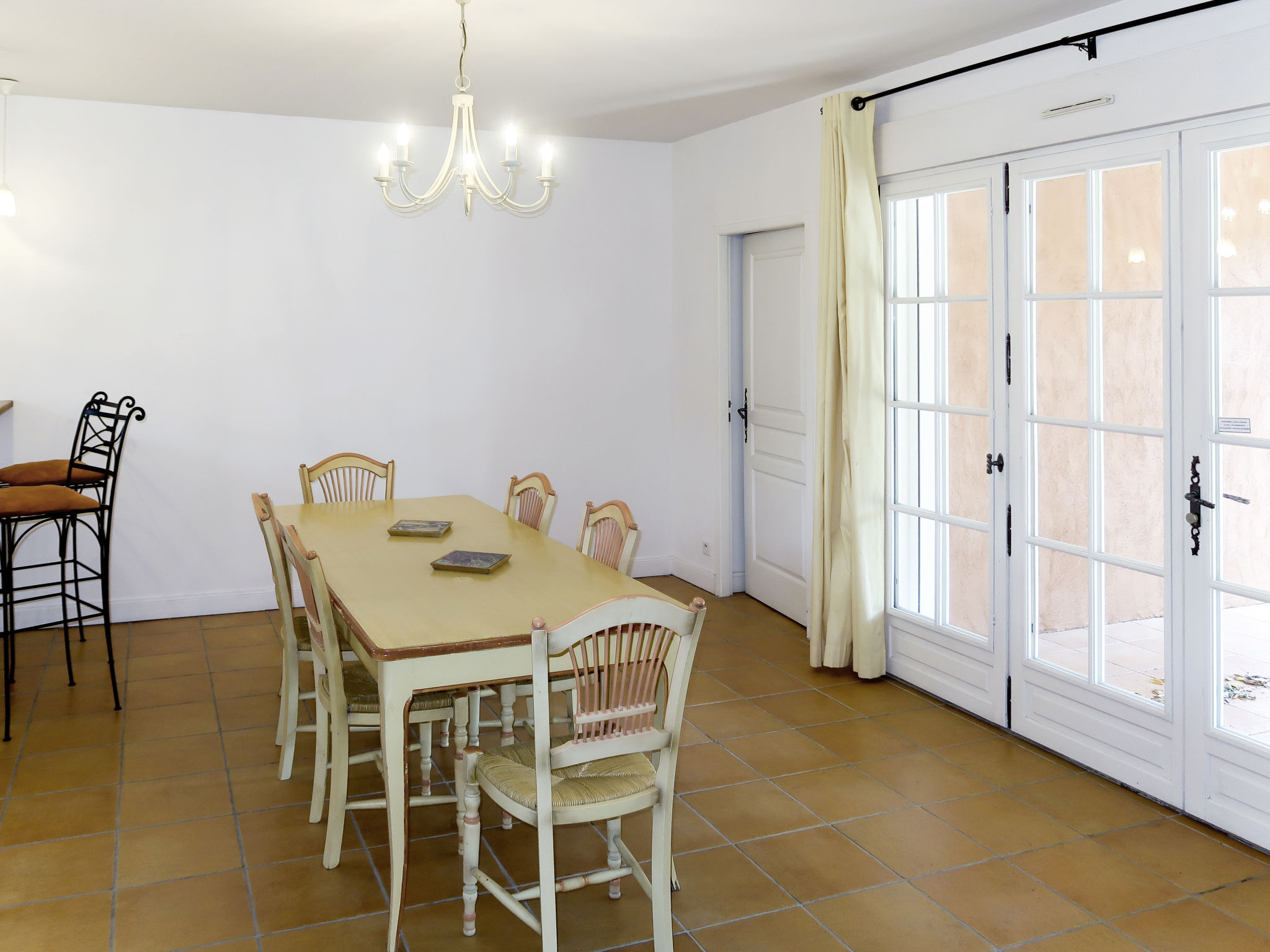 Hameaux de la Calade (FEN171)-Dedans