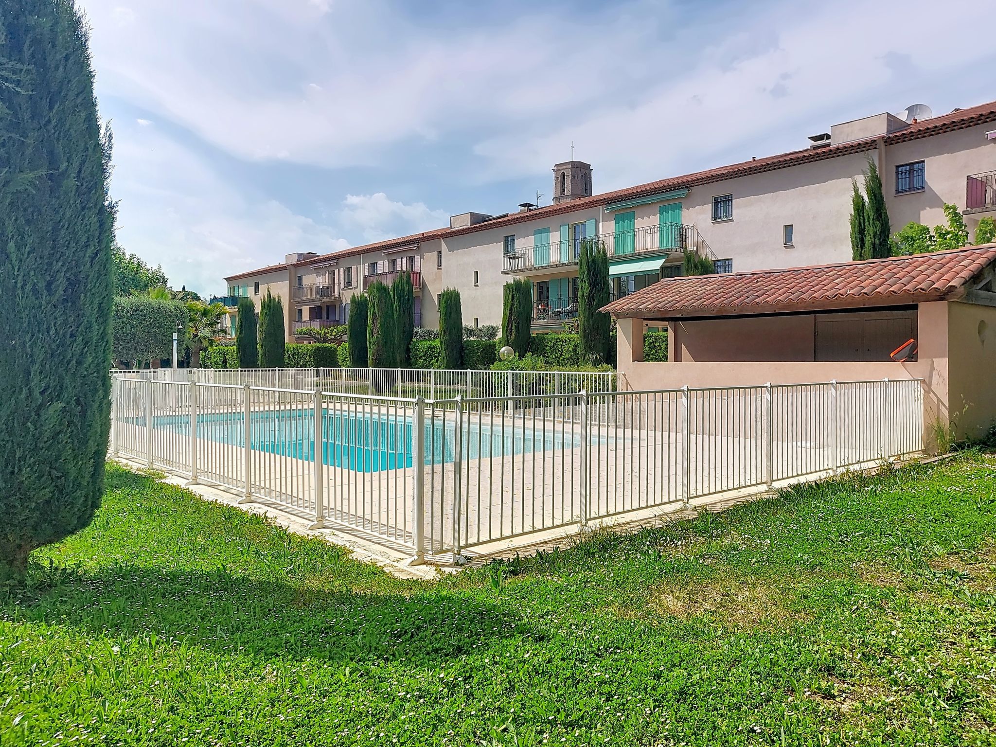 Les Bastides - Buiten