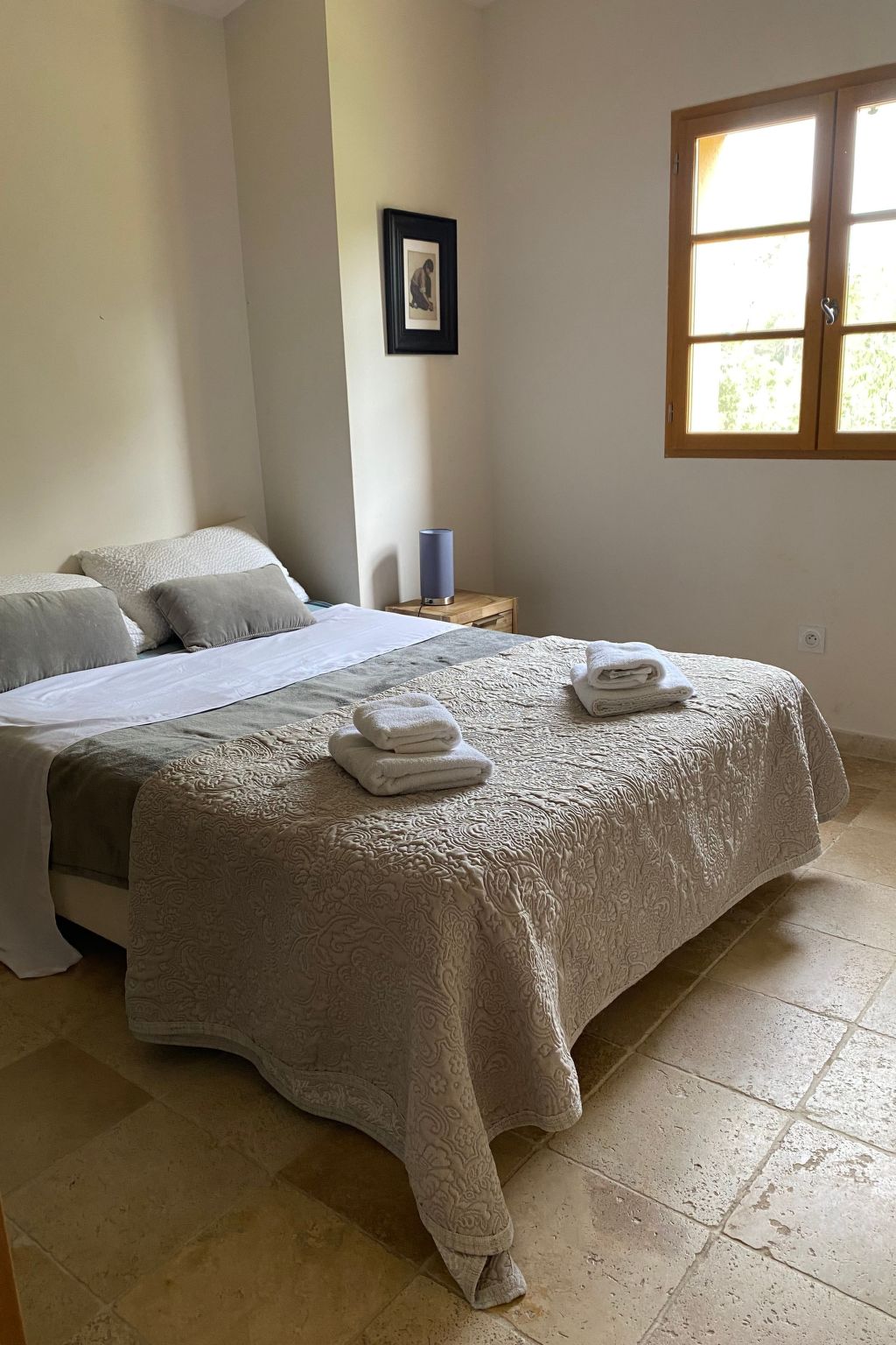 Klimatisiertes Mas Les Heures Bleues mit Pool-Binnen