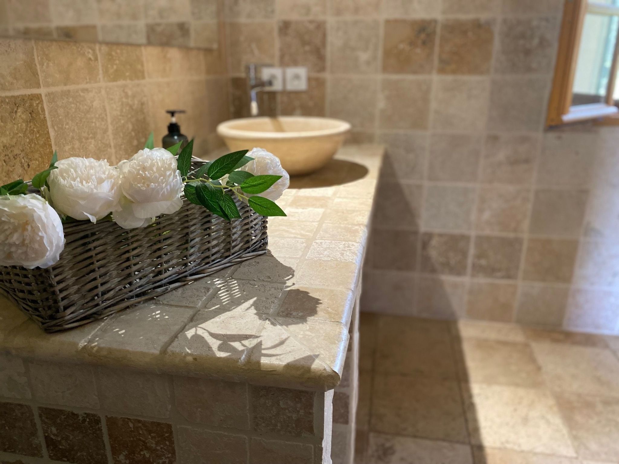 Klimatisiertes Mas Les Heures Bleues mit Pool-Binnen