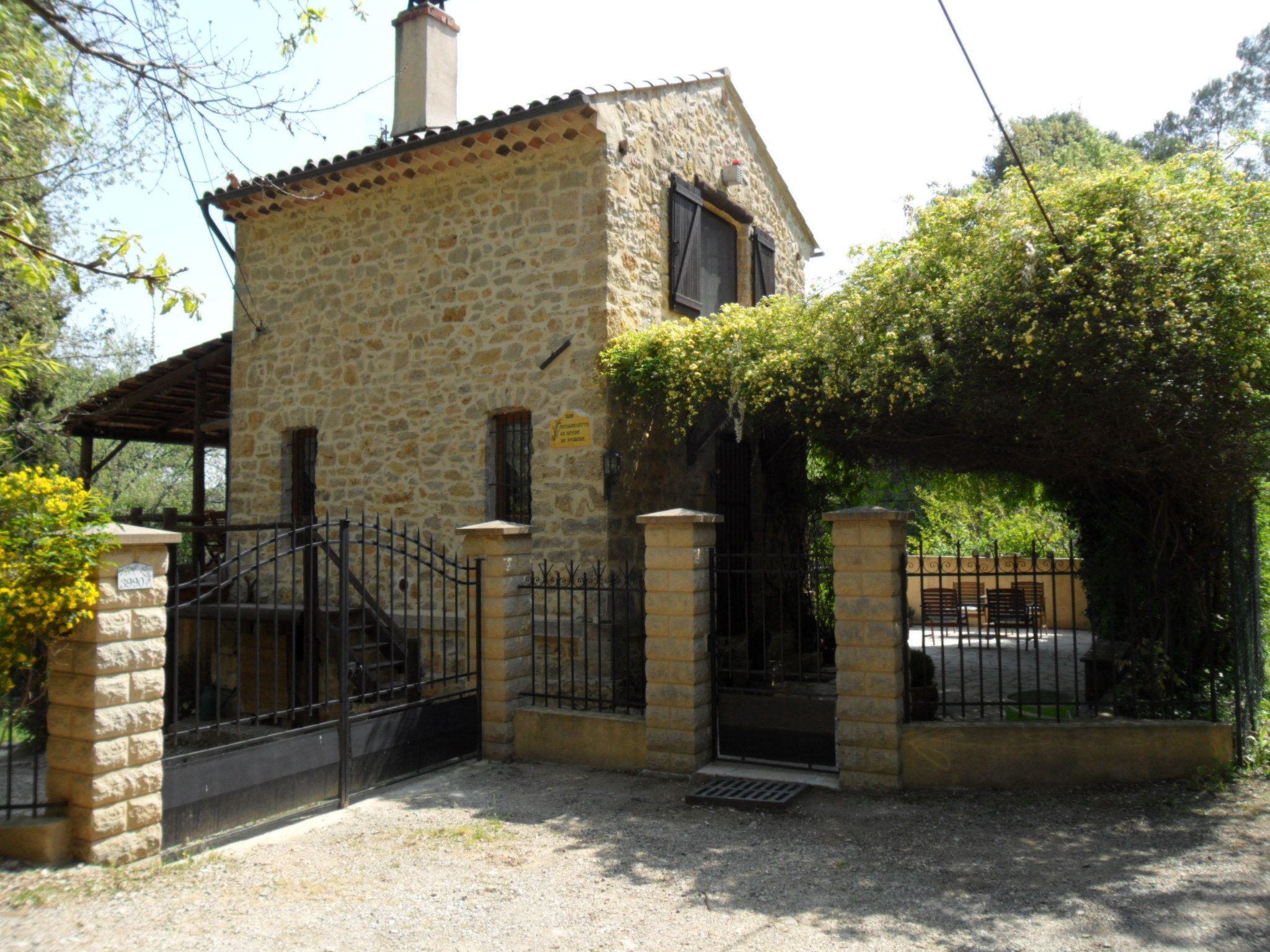 Provenzialisches Ferienhaus mit Privatpool - Dehors