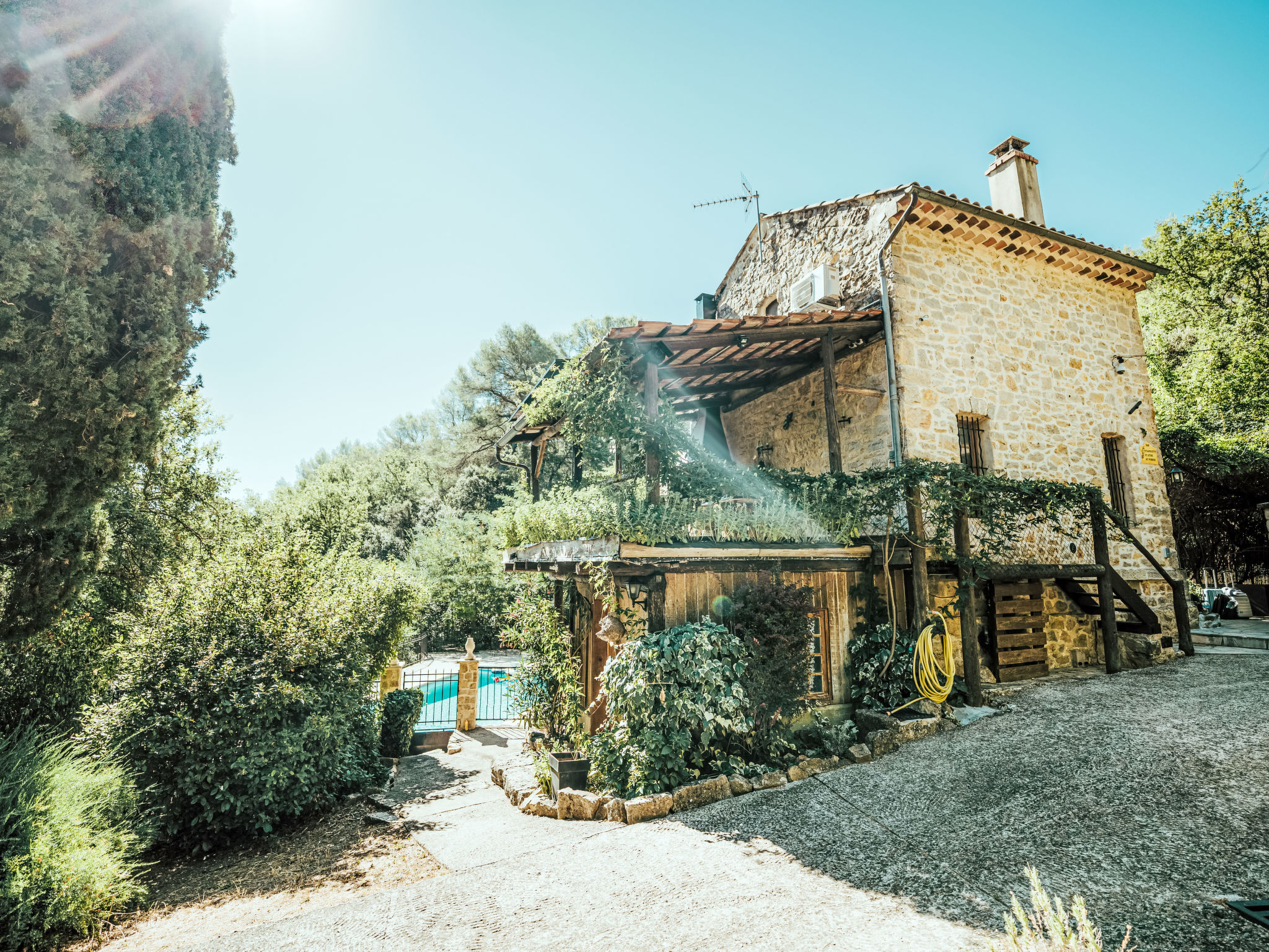 Provenzialisches Ferienhaus mit Privatpool