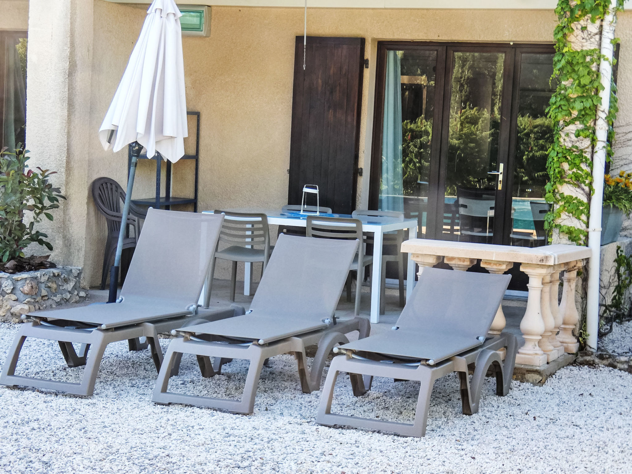 "La CIgale" mit Schwimmbad - Outside