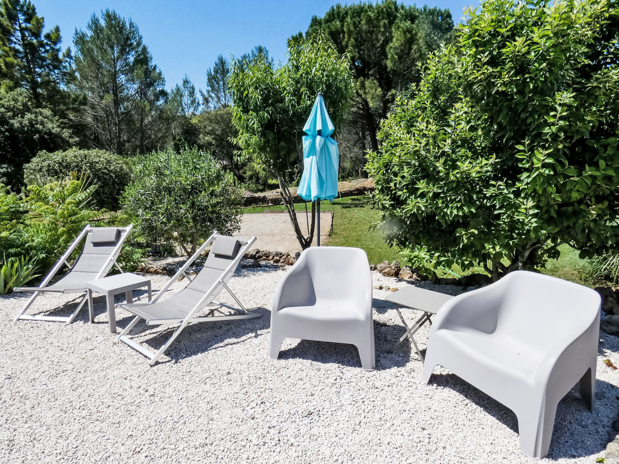 "La Cigale" mit Schwimmbad - Outside