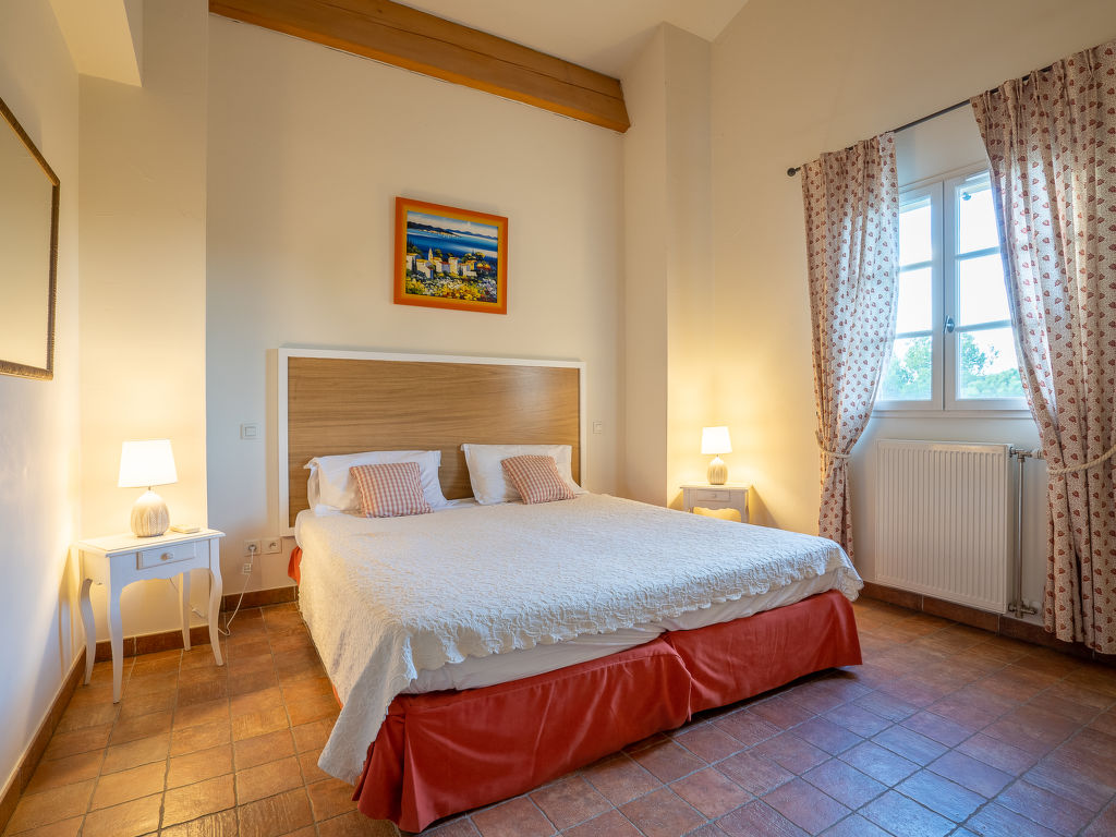 Le Domaine de St. Endréol Gold & Spa — Bedroom