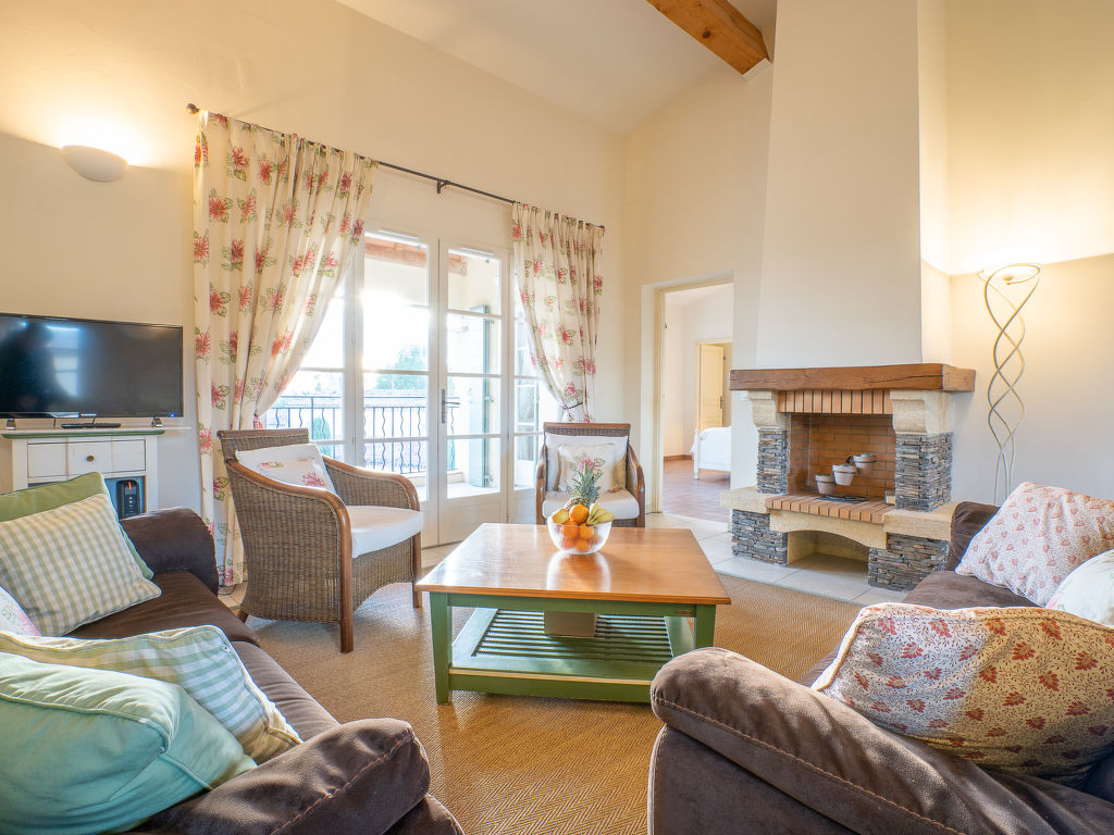 Le Domaine de St. Endréol Gold & Spa — Living Room